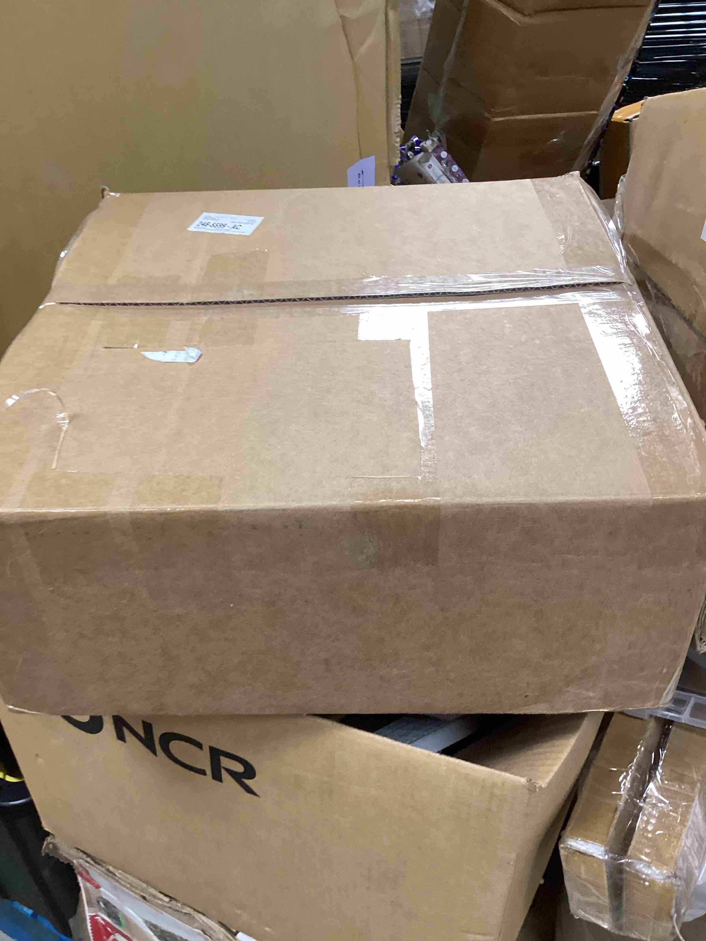 https://s3.amazonaws.com/lotting-images-prod/bidfta/PNK1822611_1746463998649.jpeg
