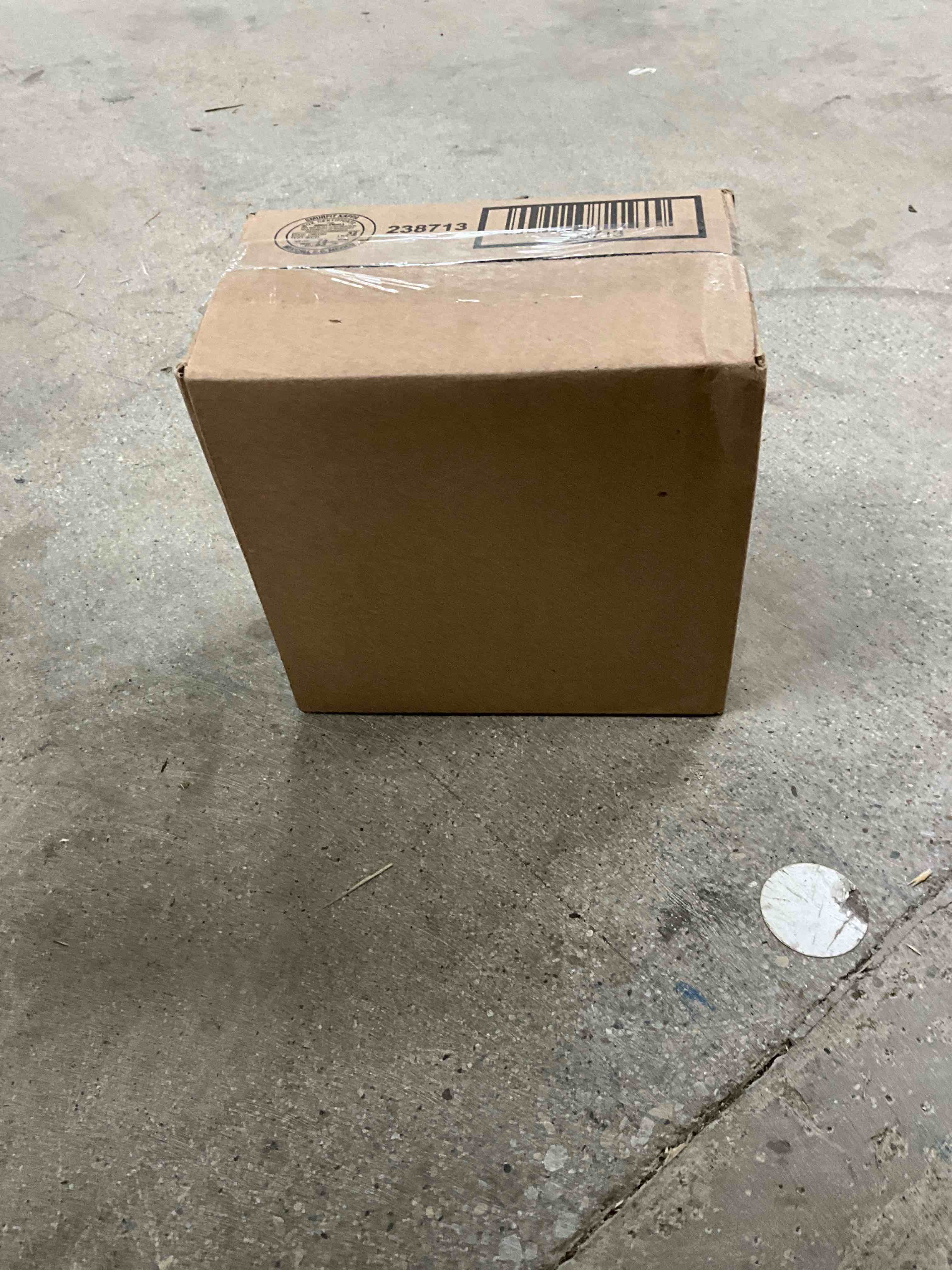 https://s3.amazonaws.com/lotting-images-prod/bidfta/PNK1823754_1747751719122.jpeg