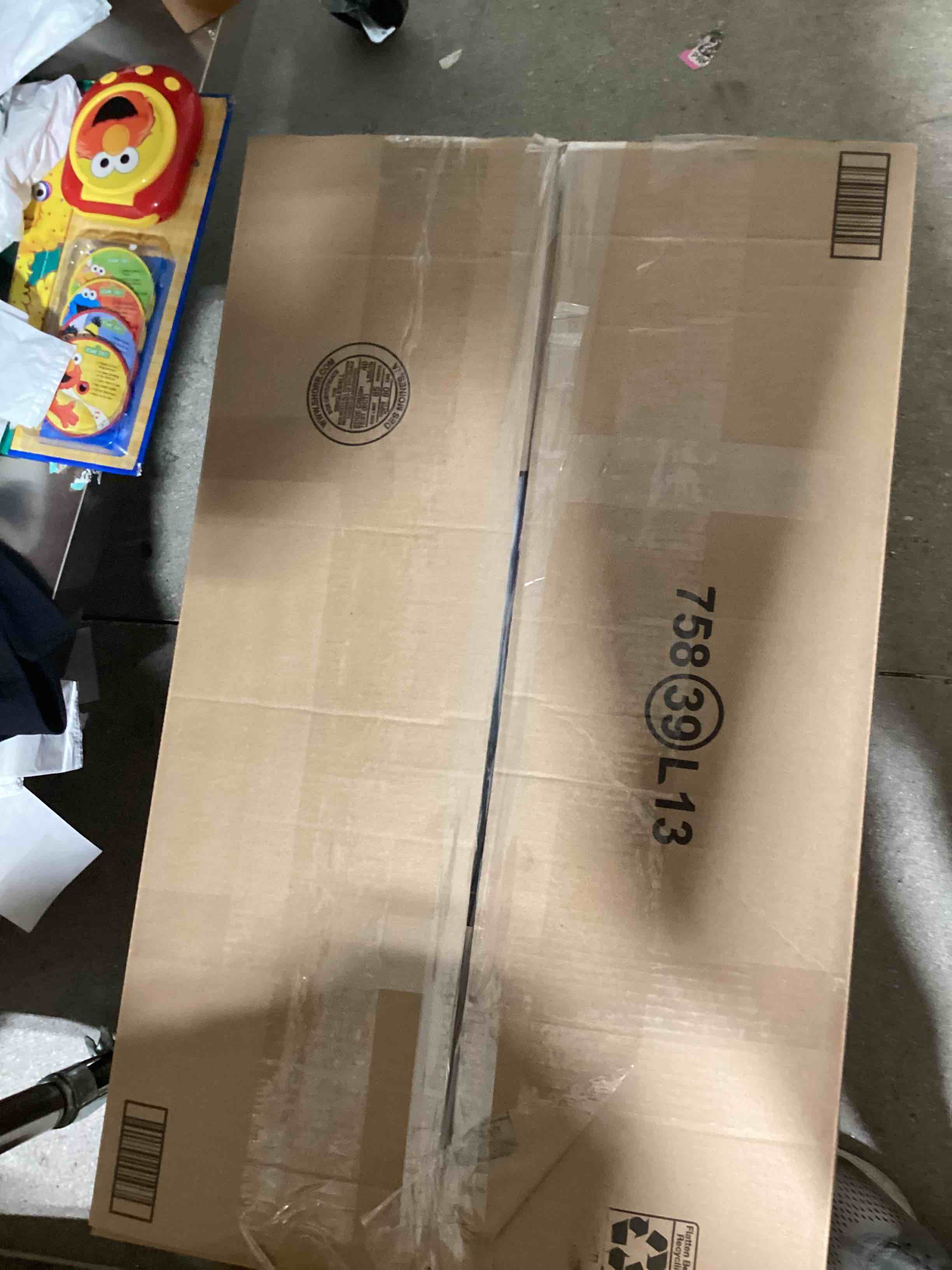 https://s3.amazonaws.com/lotting-images-prod/bidfta/PNK1830427_1750861275099.jpeg