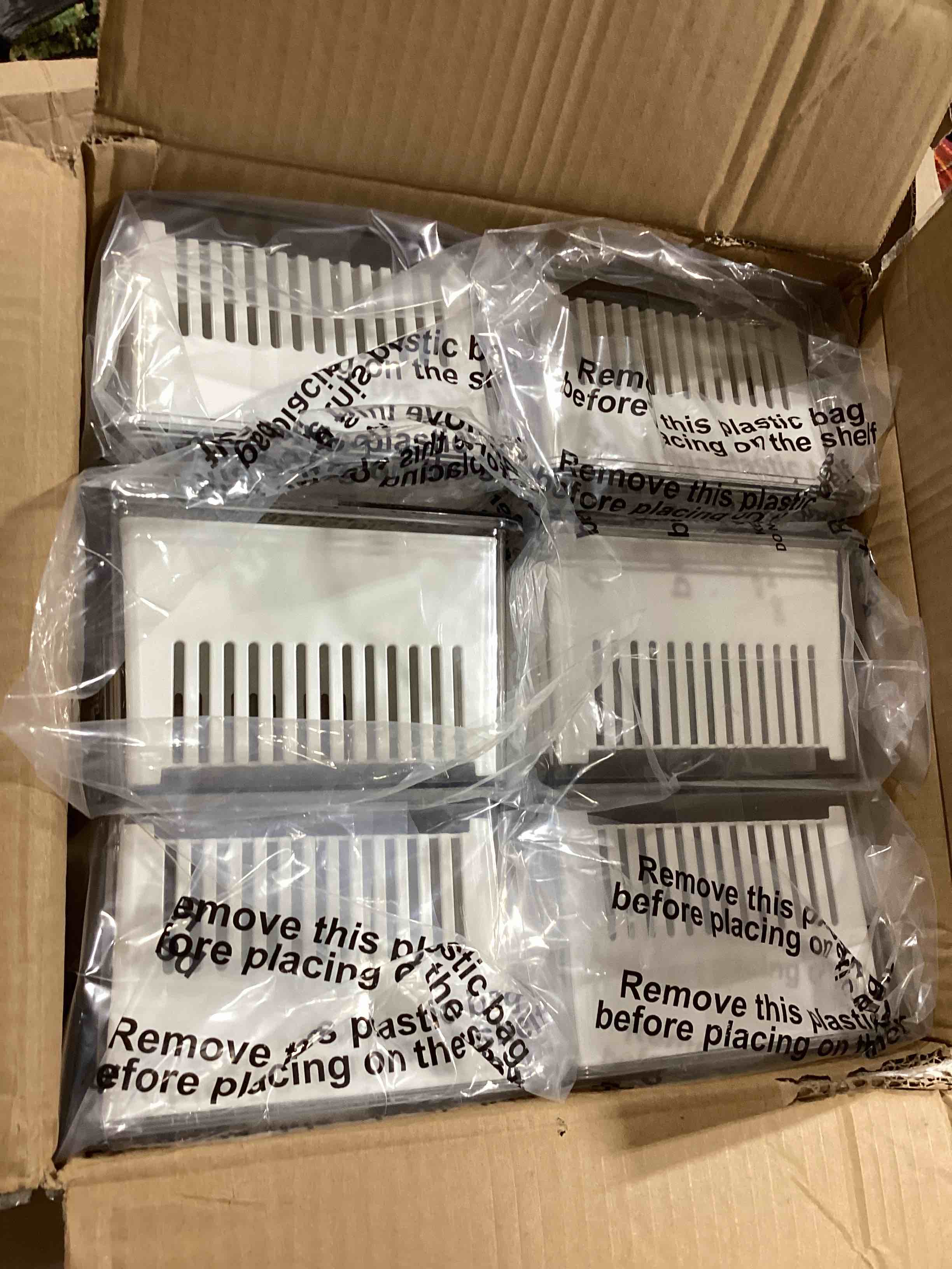 https://s3.amazonaws.com/lotting-images-prod/bidfta/PNK1830485_1750781284607.jpeg