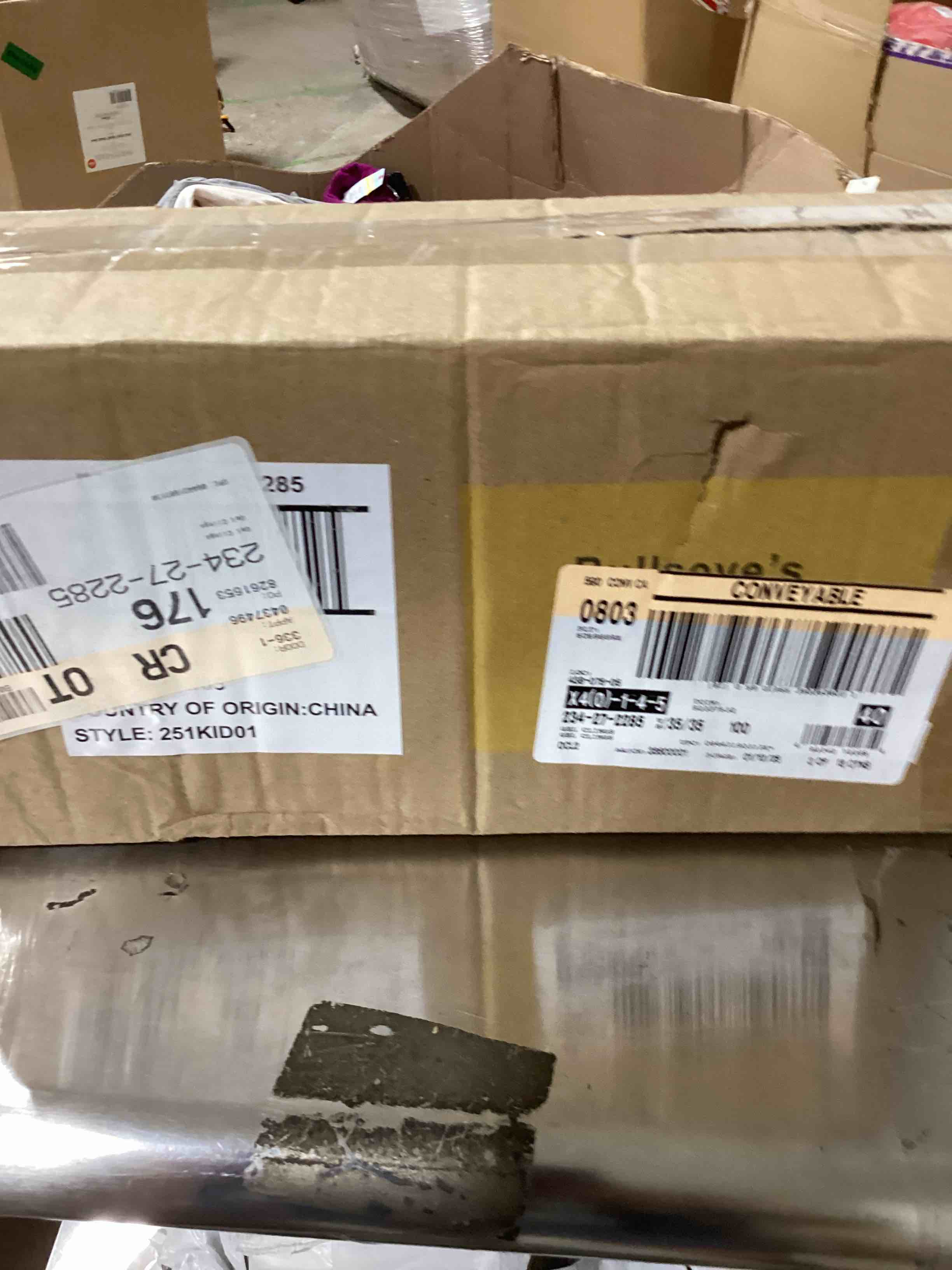 https://s3.amazonaws.com/lotting-images-prod/bidfta/PNK1830499_1750776667138.jpeg