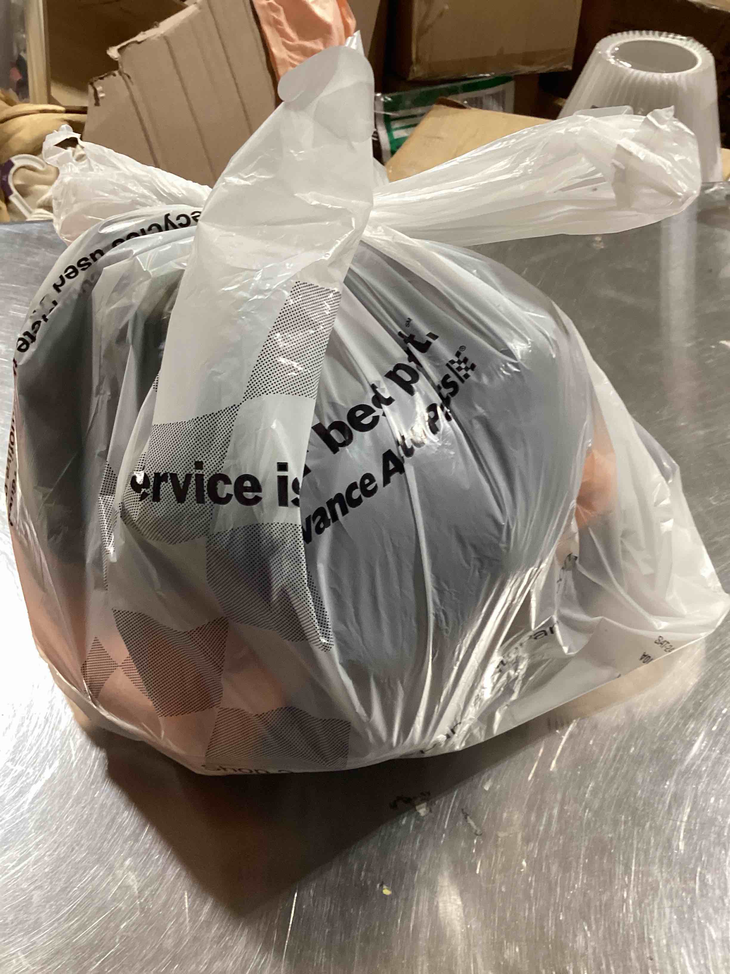https://s3.amazonaws.com/lotting-images-prod/bidfta/PNK1830991_1751404770620.jpeg