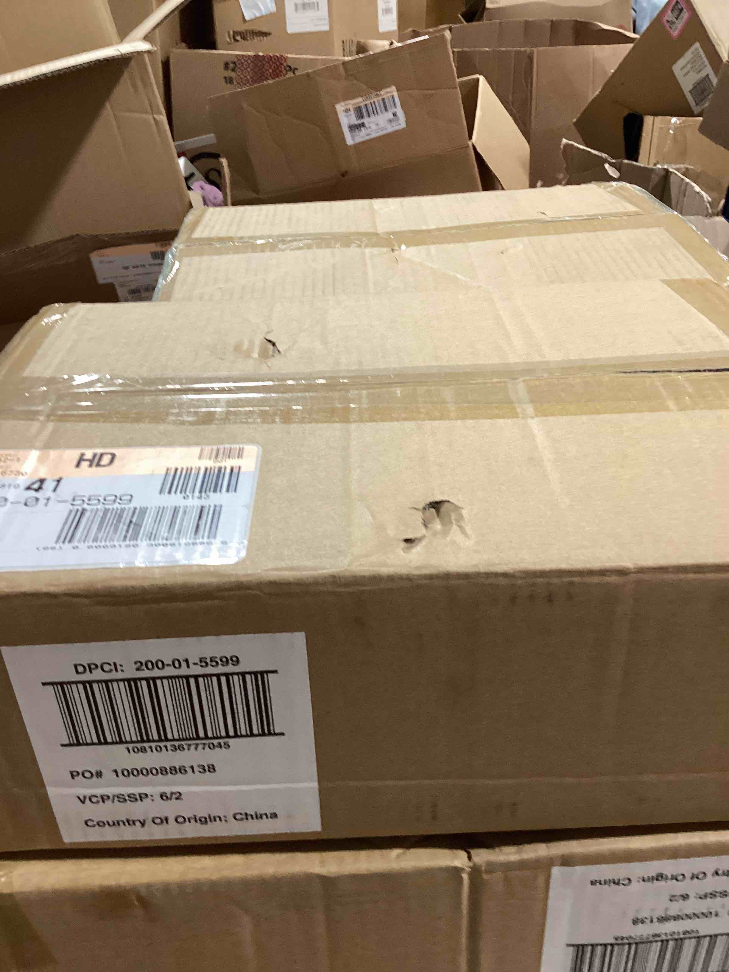 https://s3.amazonaws.com/lotting-images-prod/bidfta/PNK1831267_1752157854272.jpeg