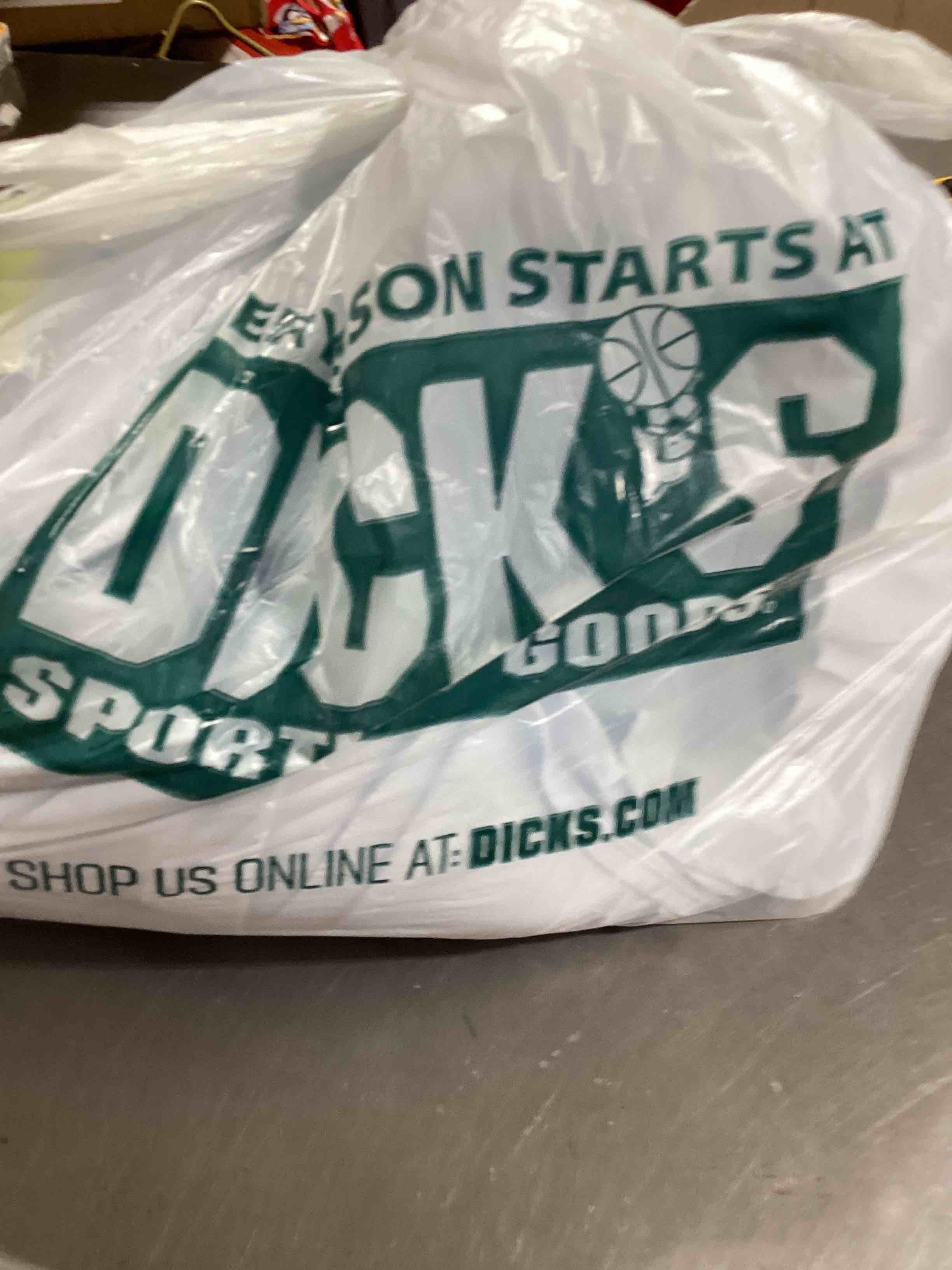 https://s3.amazonaws.com/lotting-images-prod/bidfta/PNK1831293_1752160654720.jpeg