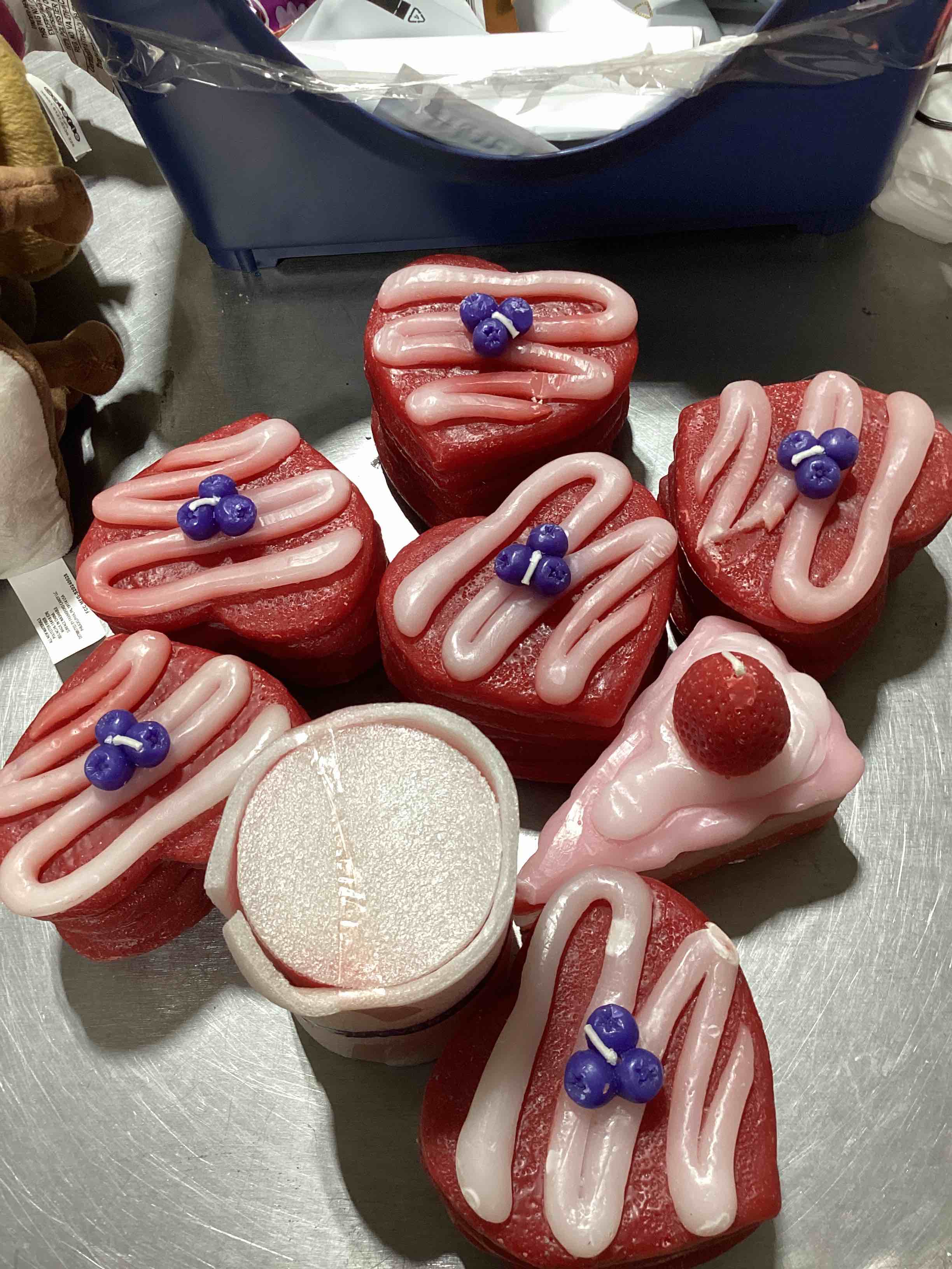 Assorted candles 