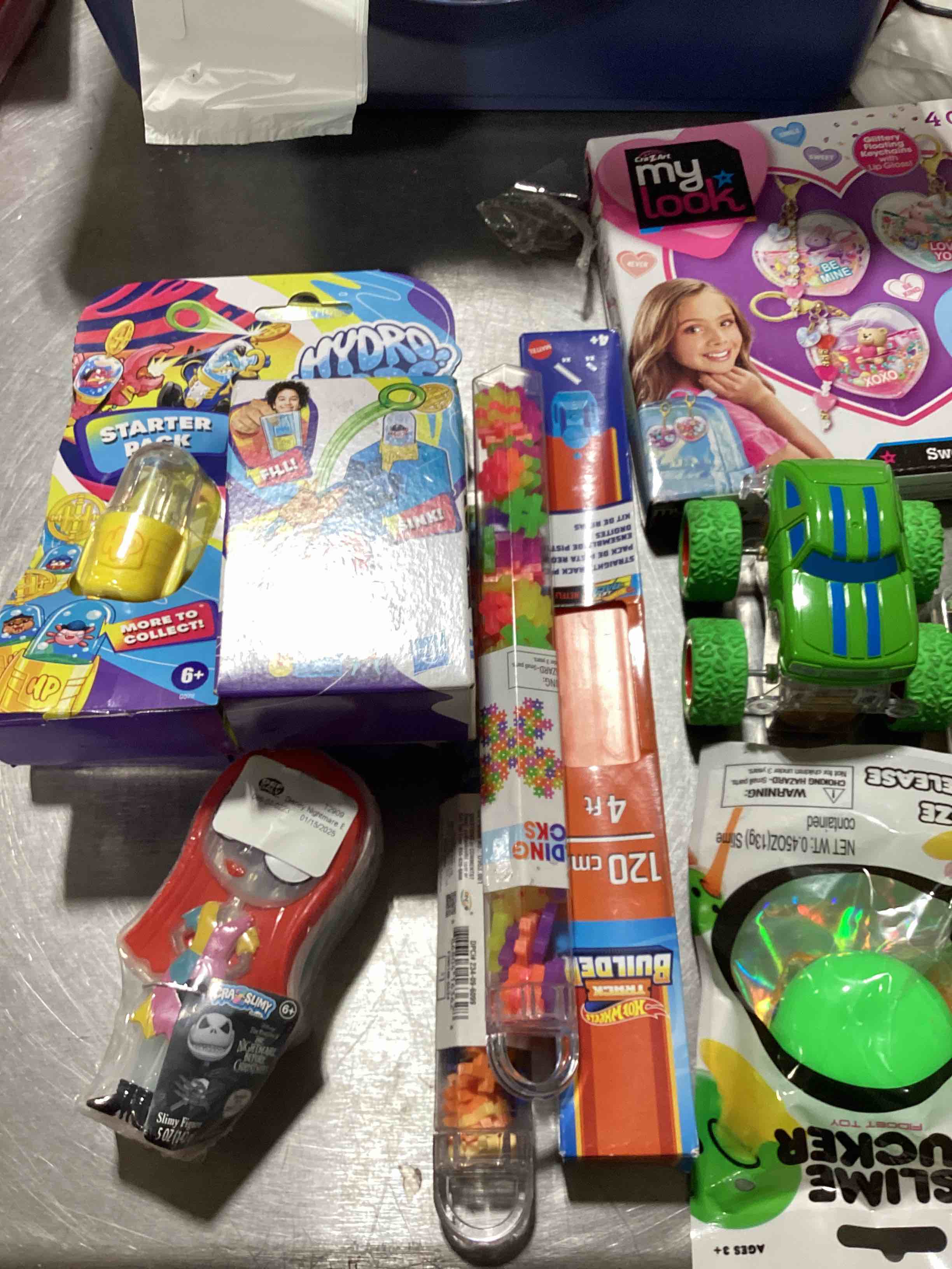 Assorted kids items 