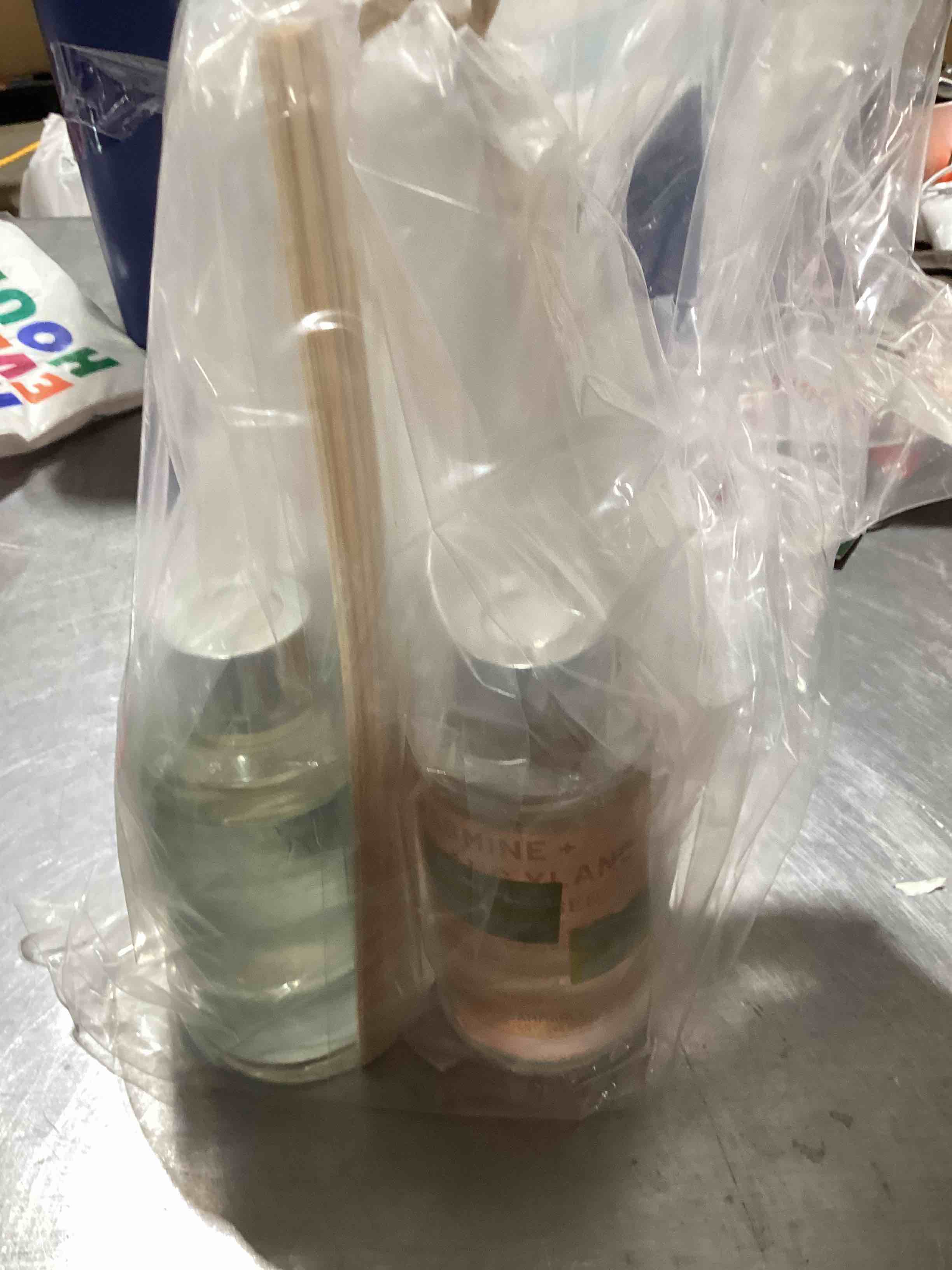 Assorted oil