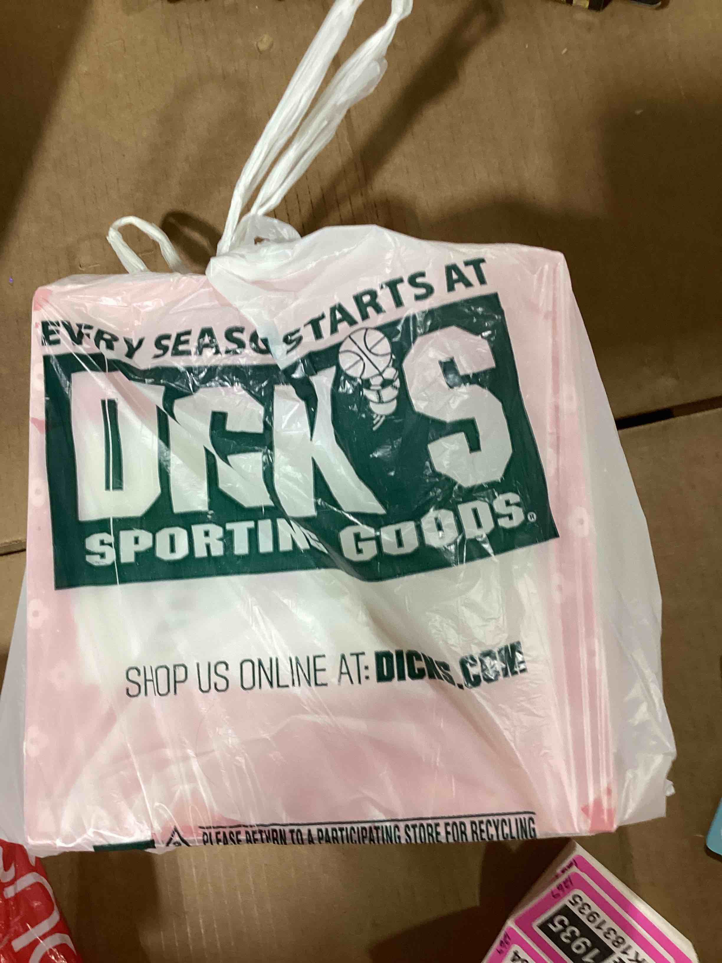 https://s3.amazonaws.com/lotting-images-prod/bidfta/PNK1831930_1752697079557.jpeg