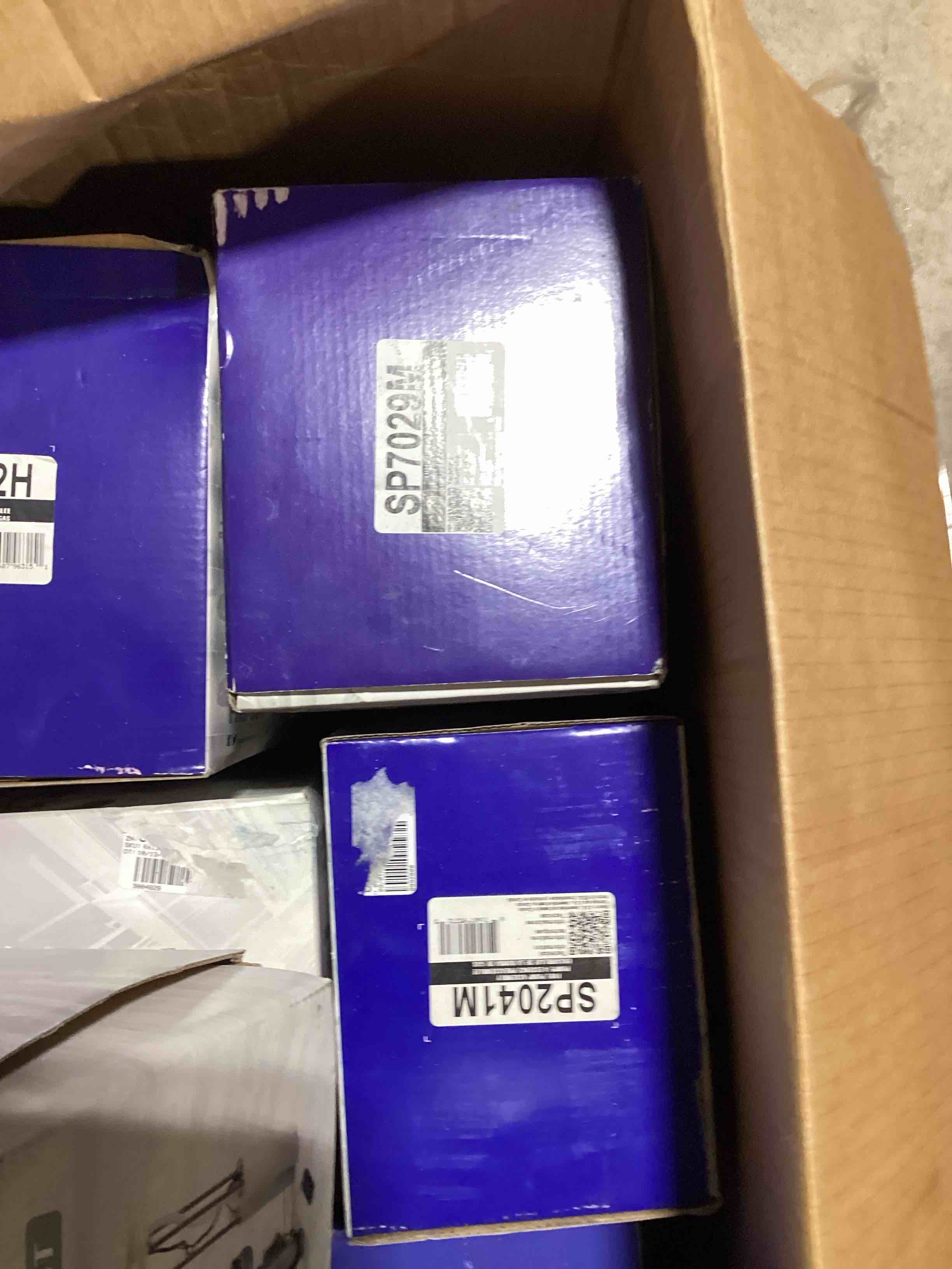 https://s3.amazonaws.com/lotting-images-prod/bidfta/PNK1832055_1752766343760.jpeg