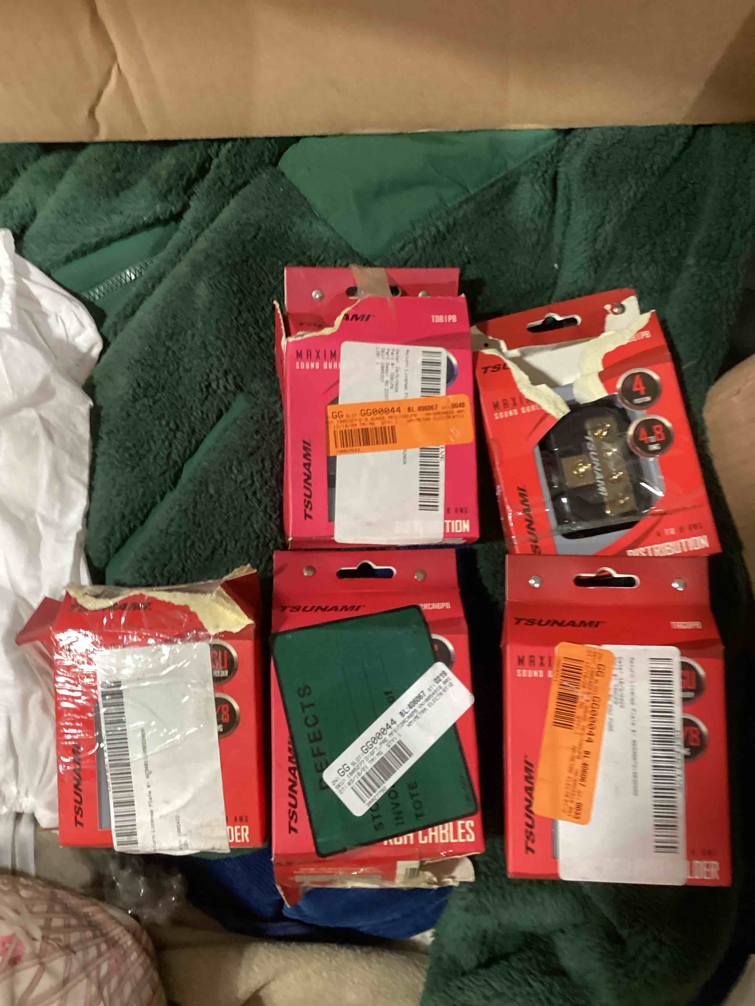 Assorted Tsunami parts 
