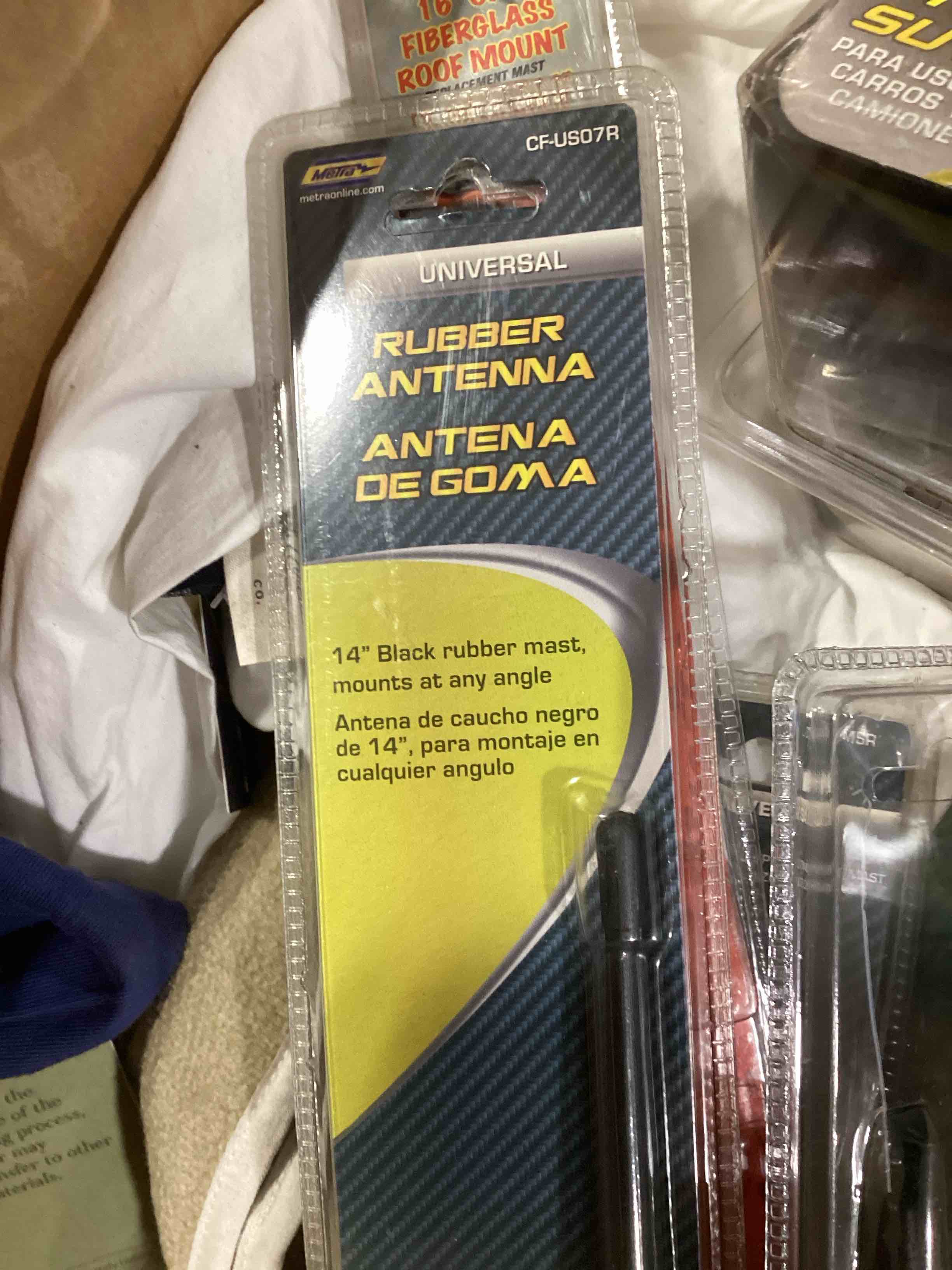 https://s3.amazonaws.com/lotting-images-prod/bidfta/PNK1832214_1752849225900.jpeg