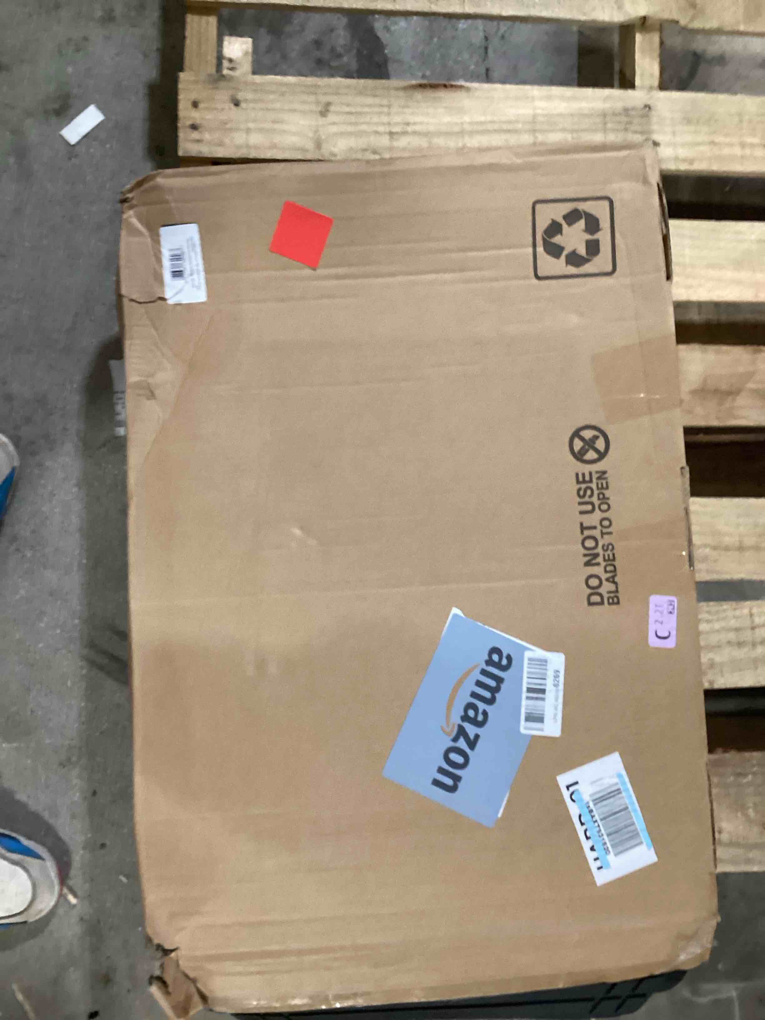 https://s3.amazonaws.com/lotting-images-prod/bidfta/PNK1832469_1753192054157.jpeg