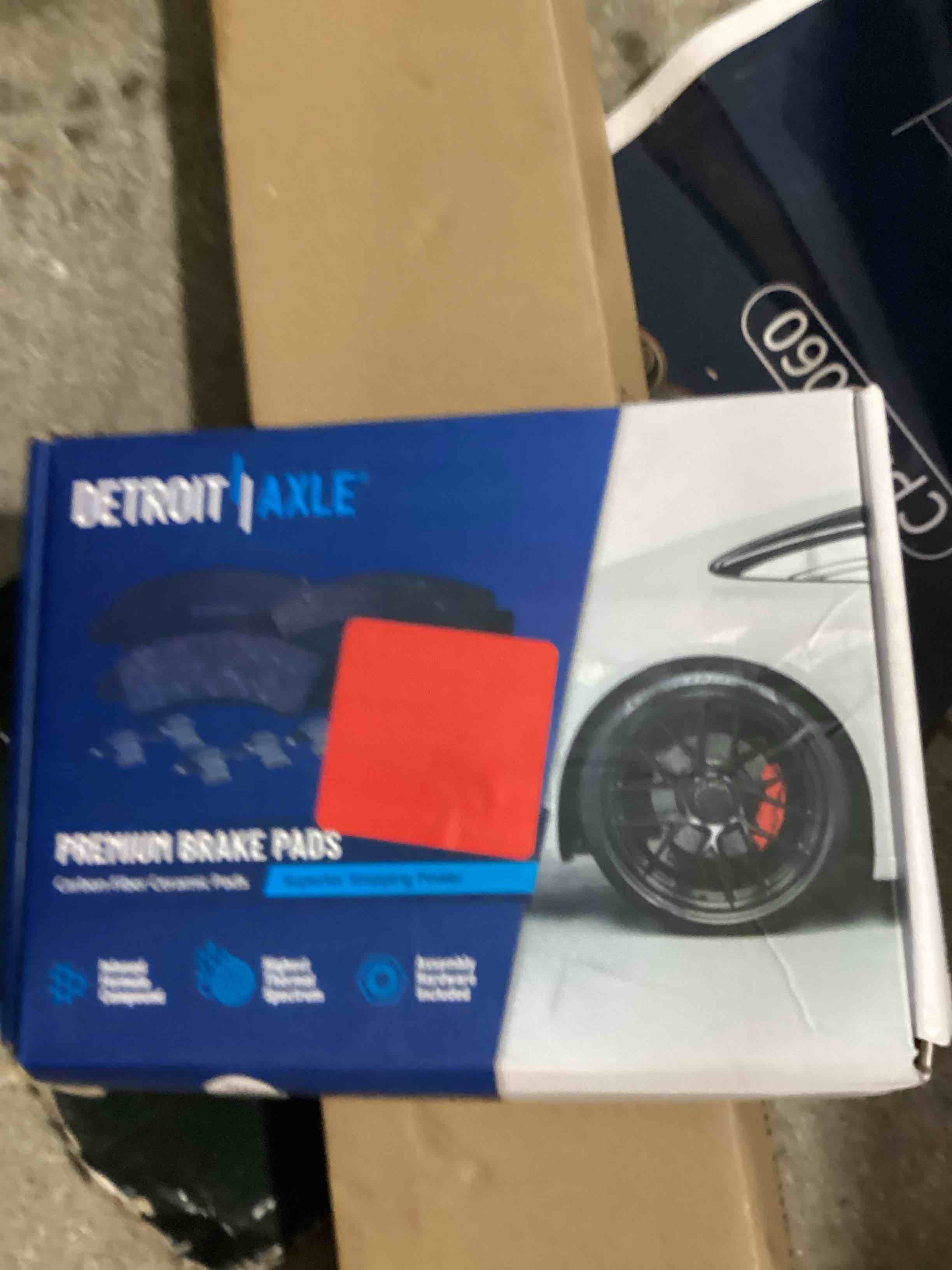 https://s3.amazonaws.com/lotting-images-prod/bidfta/PNK1832471_1753197203592.jpeg