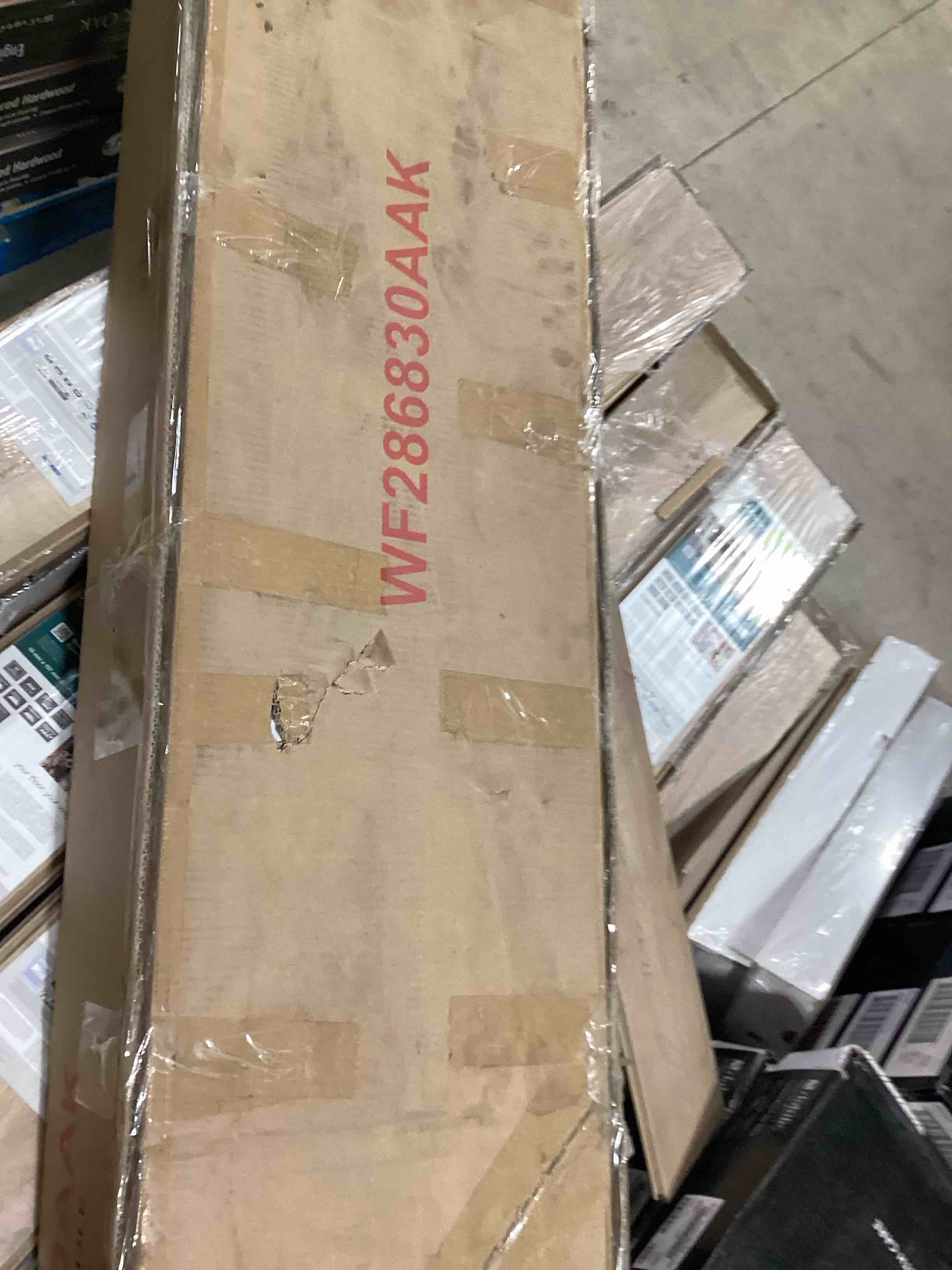 https://s3.amazonaws.com/lotting-images-prod/bidfta/PNK1832655_1753297524180.jpeg