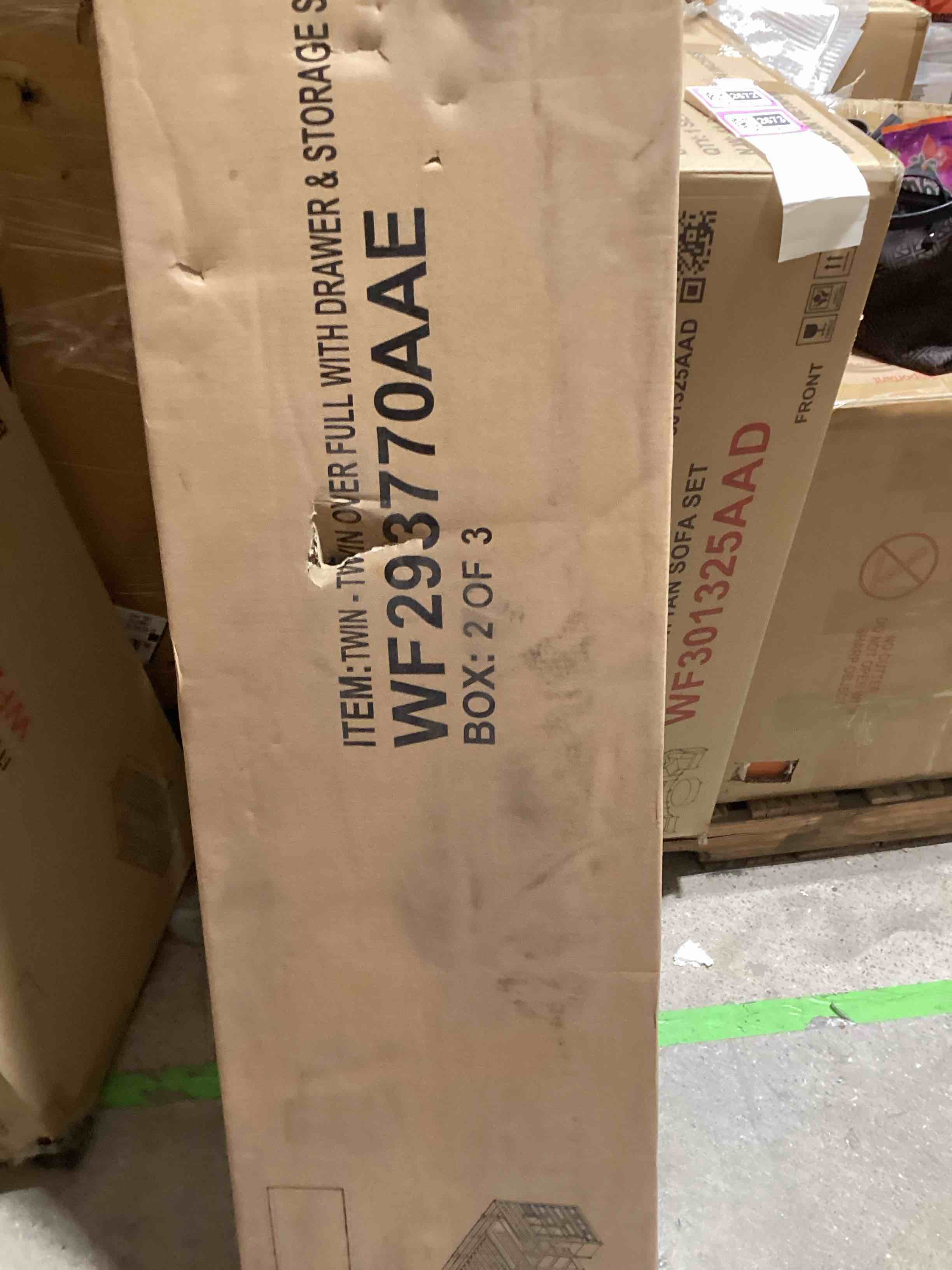 https://s3.amazonaws.com/lotting-images-prod/bidfta/PNK1832673_1753282132211.jpeg