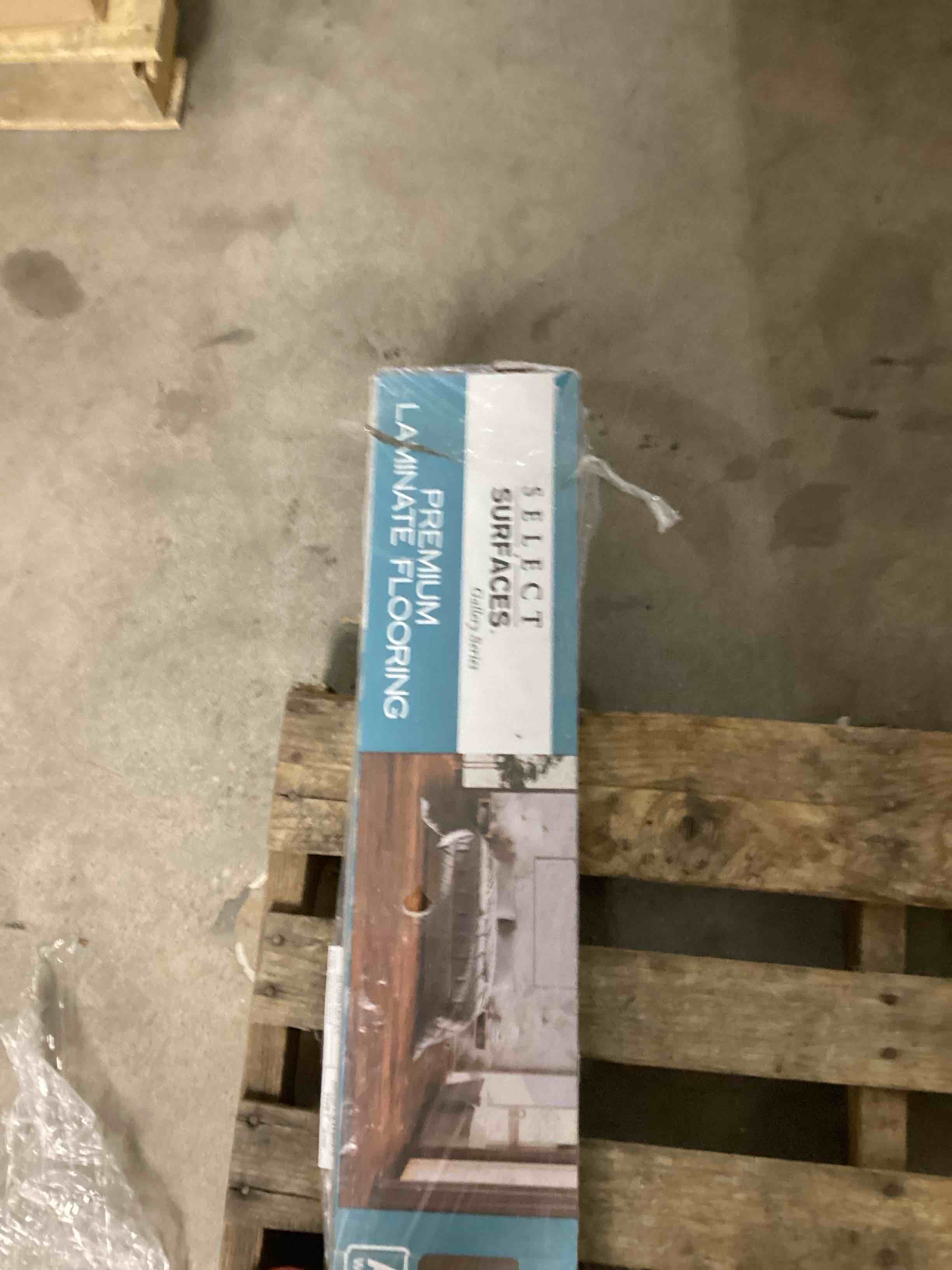 https://s3.amazonaws.com/lotting-images-prod/bidfta/PNK1832739_1753381461927.jpeg