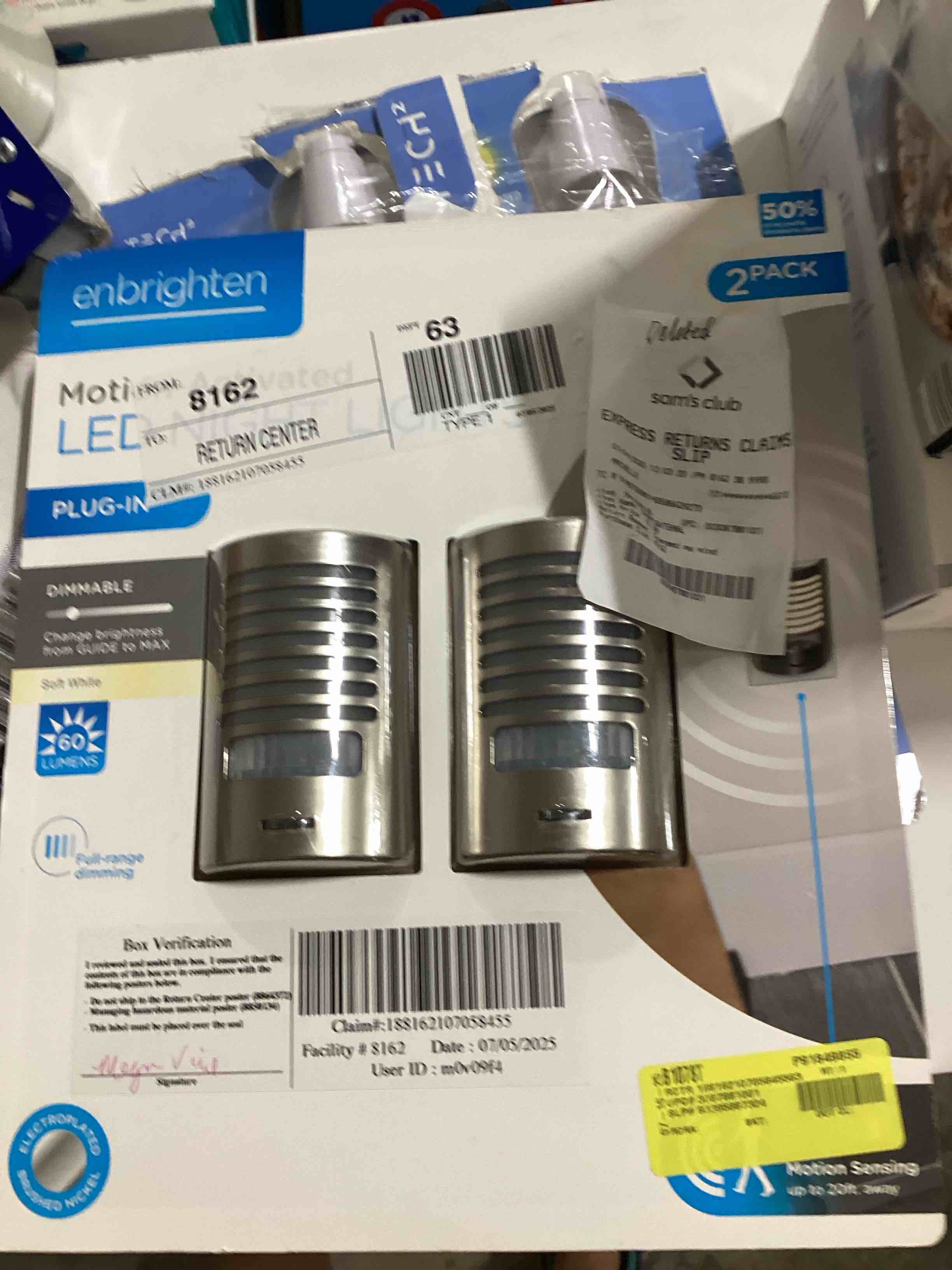 https://s3.amazonaws.com/lotting-images-prod/bidfta/PNK1832899_1753455293342.jpeg
