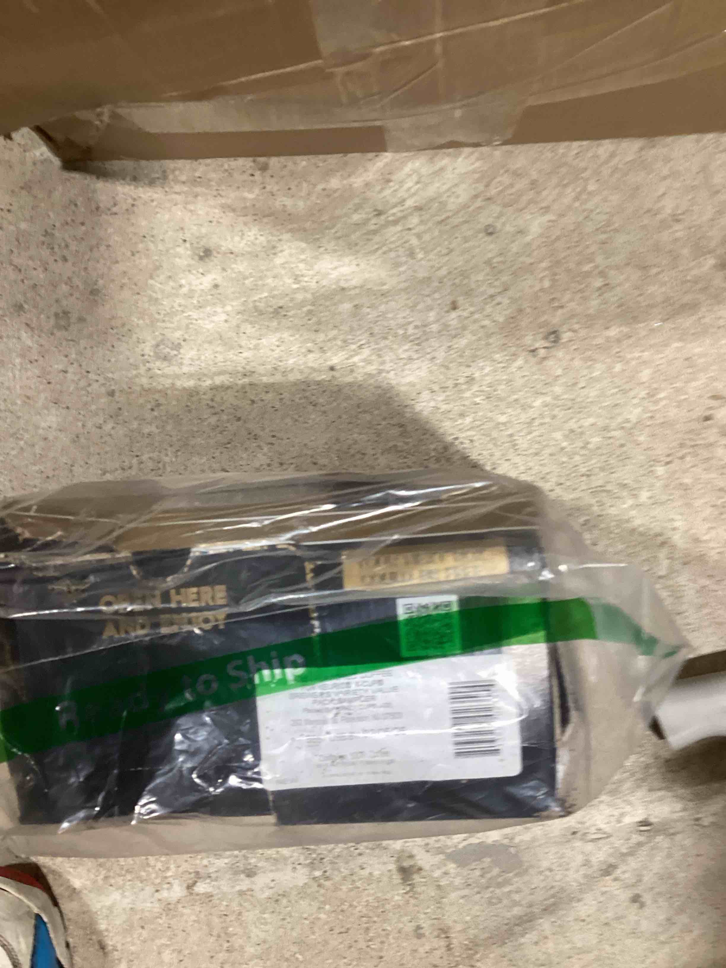 https://s3.amazonaws.com/lotting-images-prod/bidfta/PNK1833116_1753711749076.jpeg