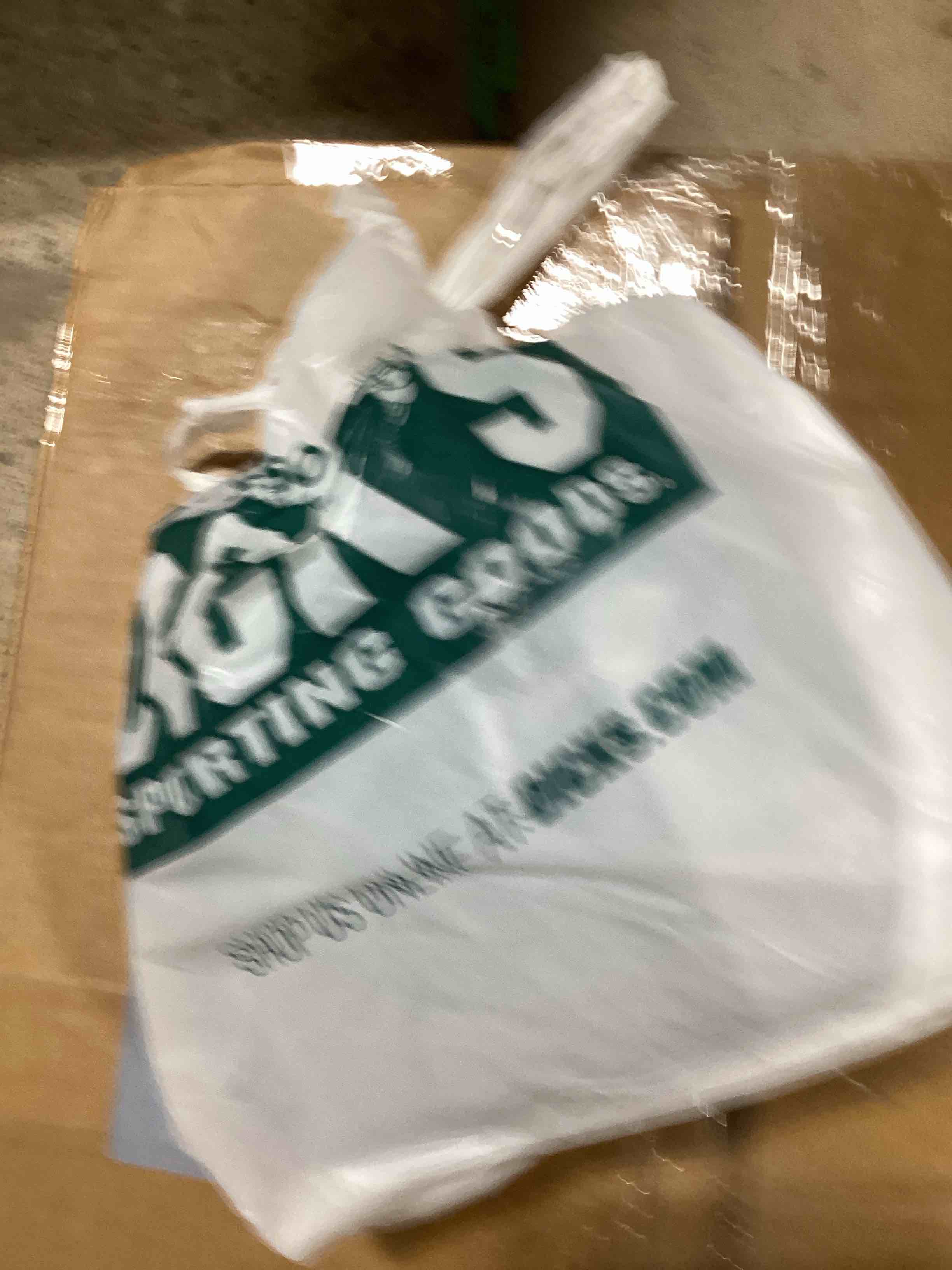 https://s3.amazonaws.com/lotting-images-prod/bidfta/PNK1833226_1753890487048.jpeg