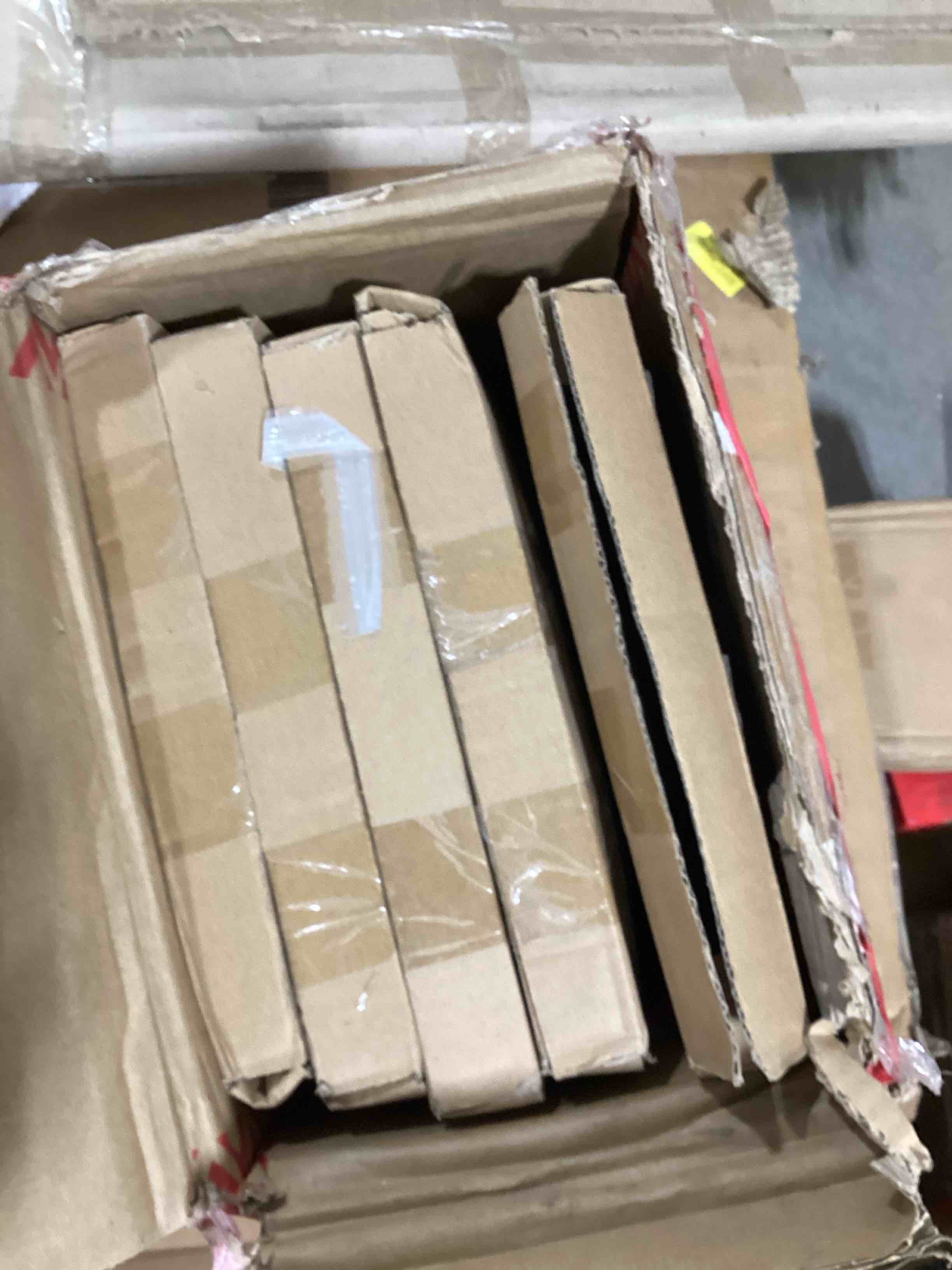https://s3.amazonaws.com/lotting-images-prod/bidfta/PNK1833321_1753976497107.jpeg