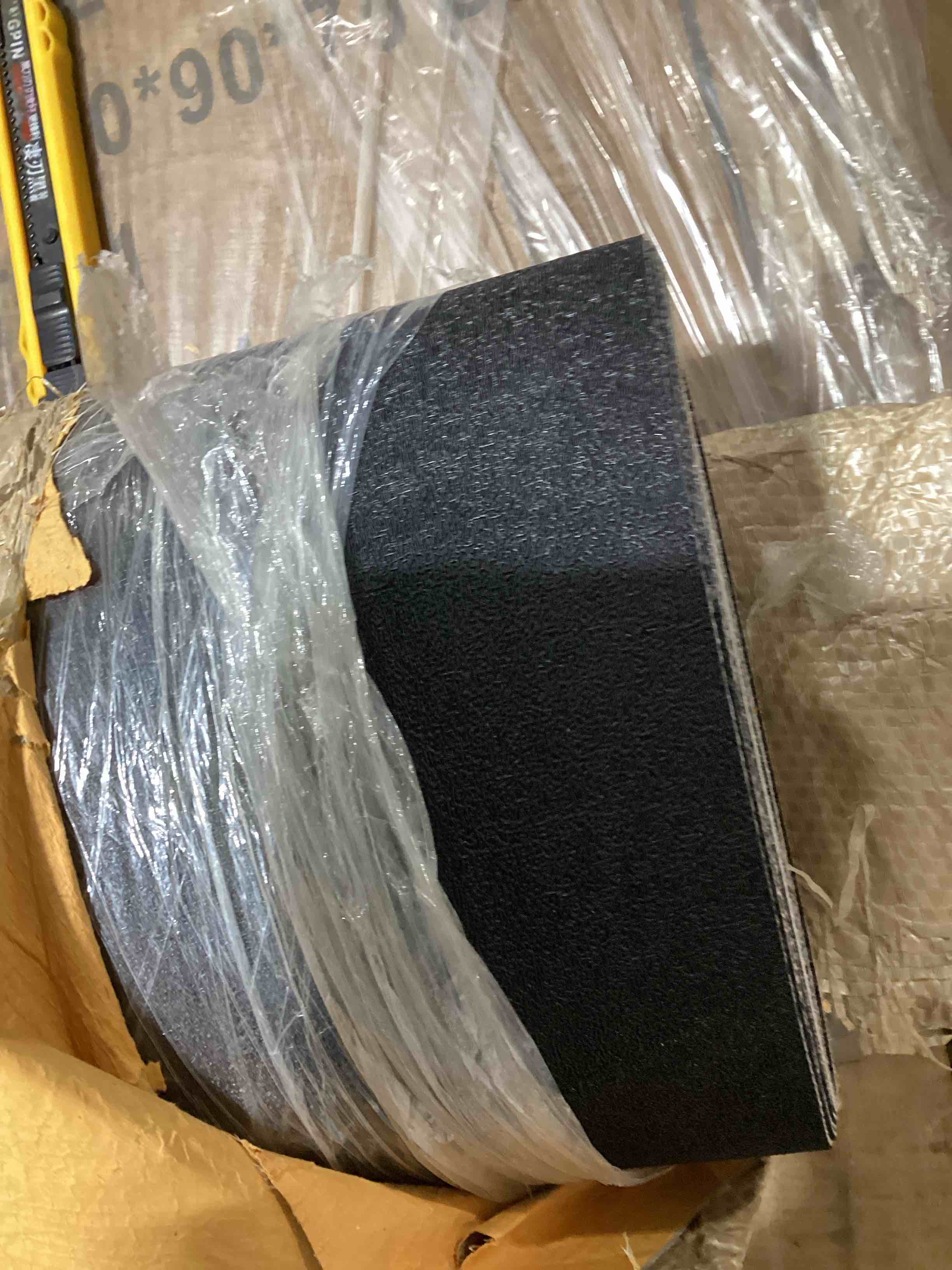 Black vinyl roll 