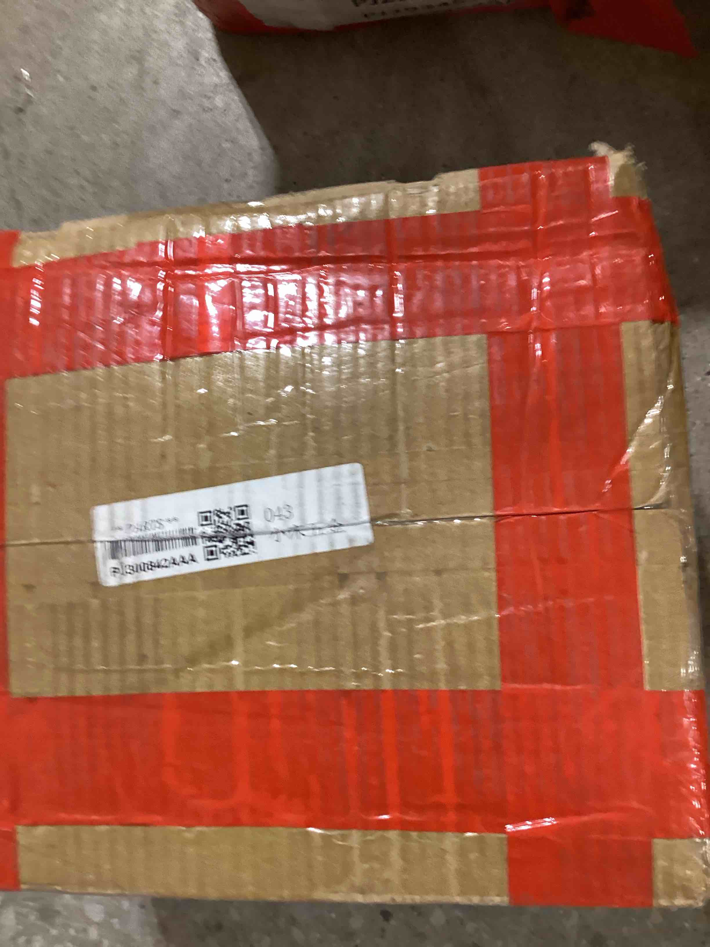 https://s3.amazonaws.com/lotting-images-prod/bidfta/PNK1833388_1754059670940.jpeg
