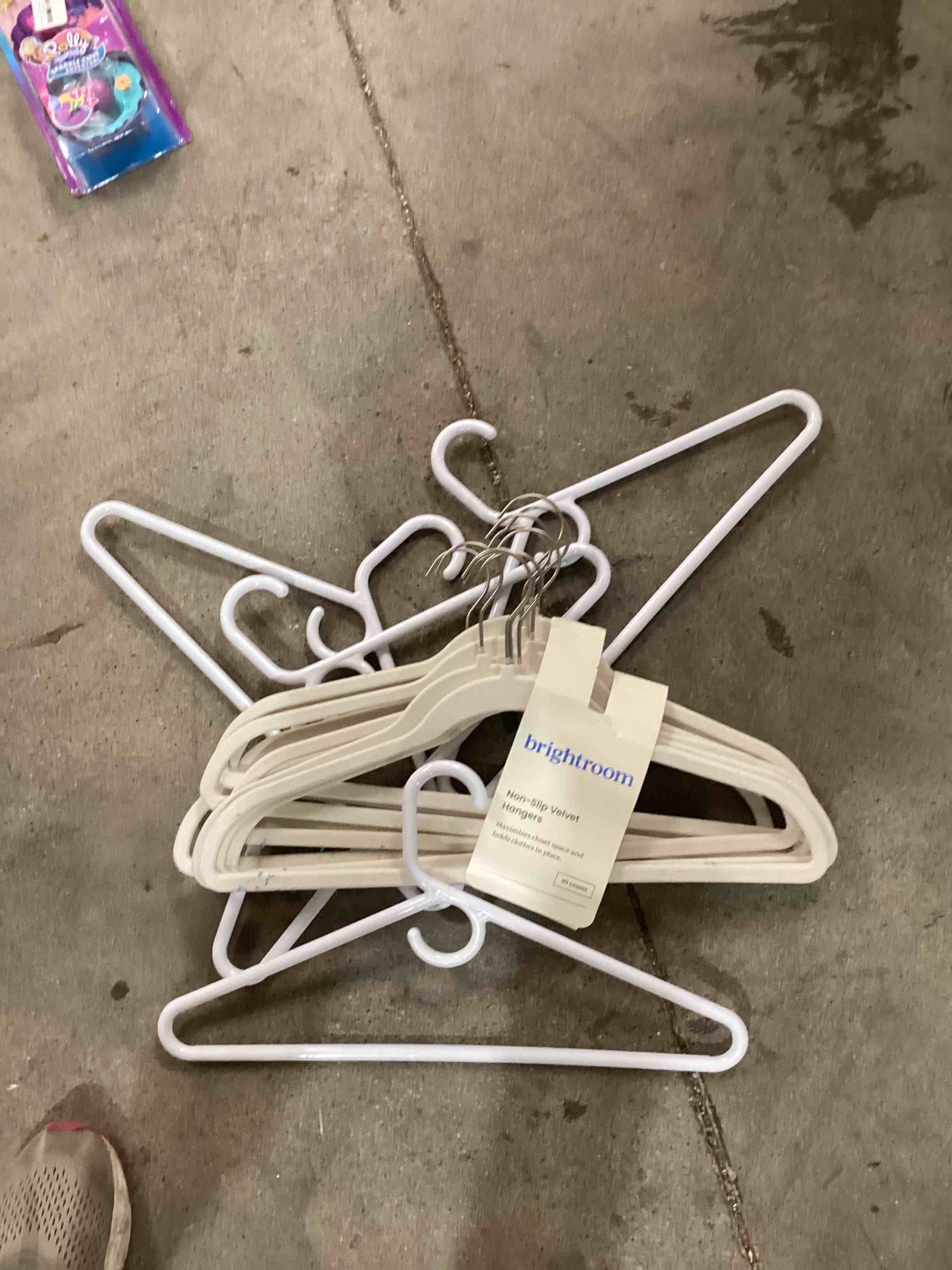 Assorted hangers 14 count