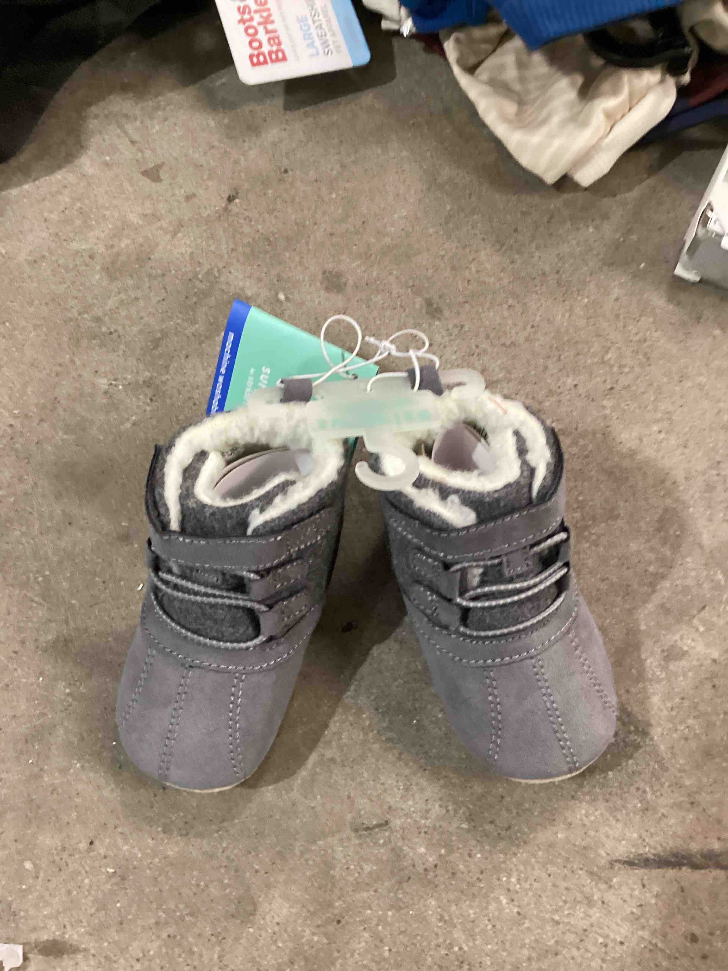 baby shoes 