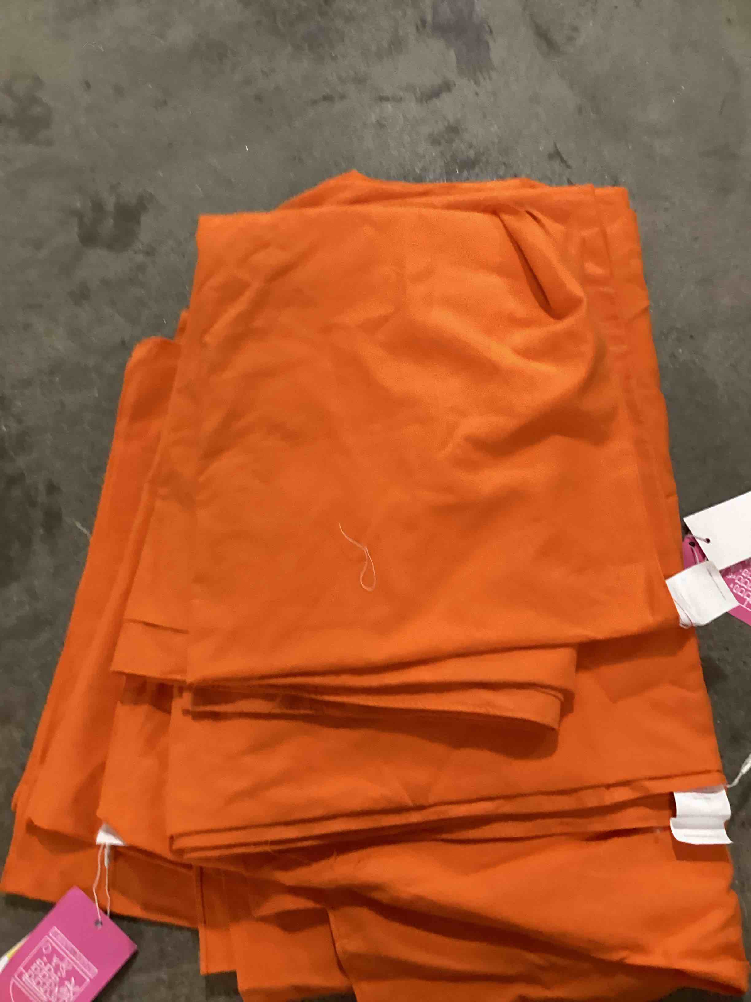 https://s3.amazonaws.com/lotting-images-prod/bidfta/PNK1833992_1756153940392.jpeg