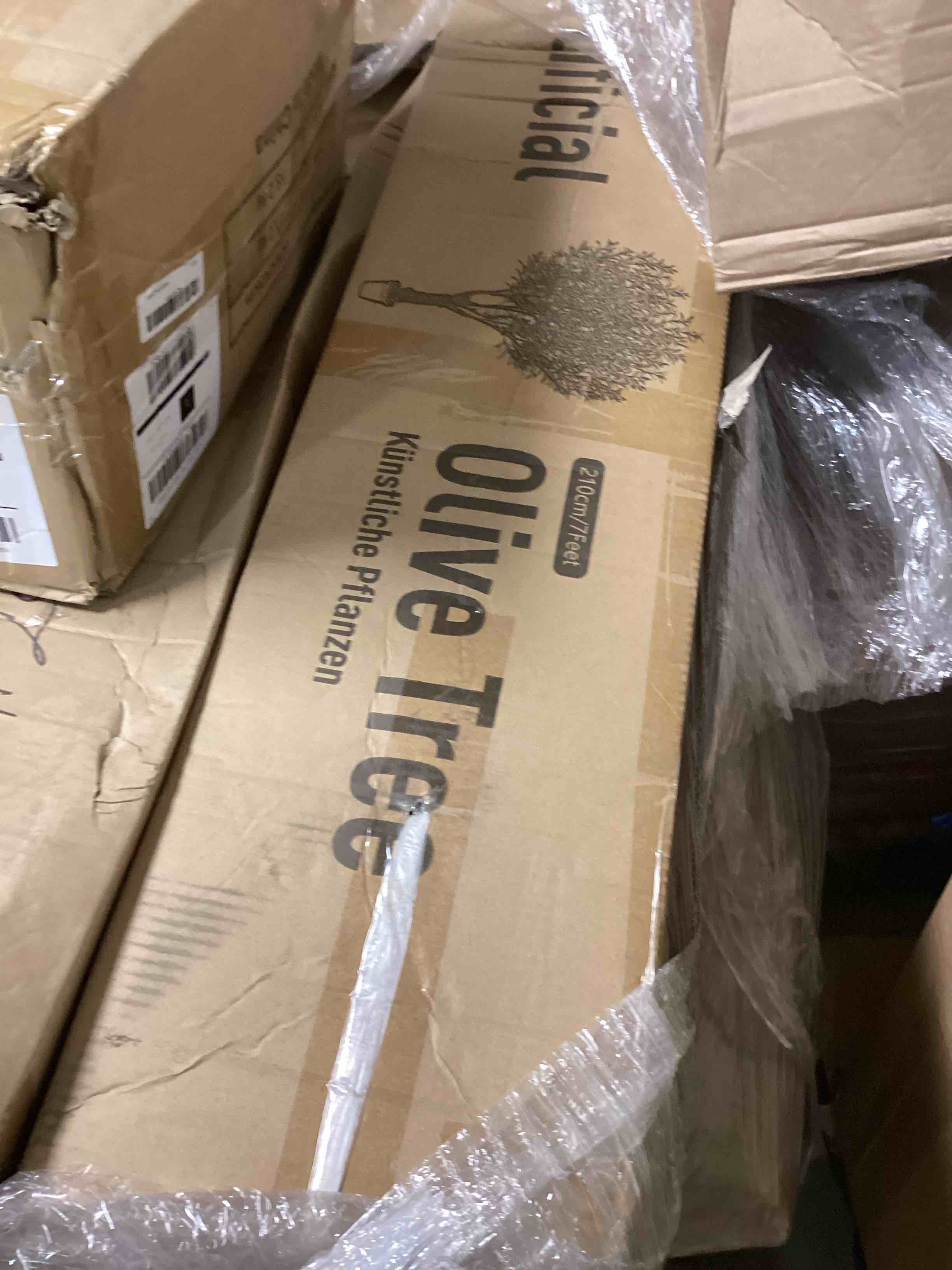 https://s3.amazonaws.com/lotting-images-prod/bidfta/PNK1834961_1750193523138.jpeg