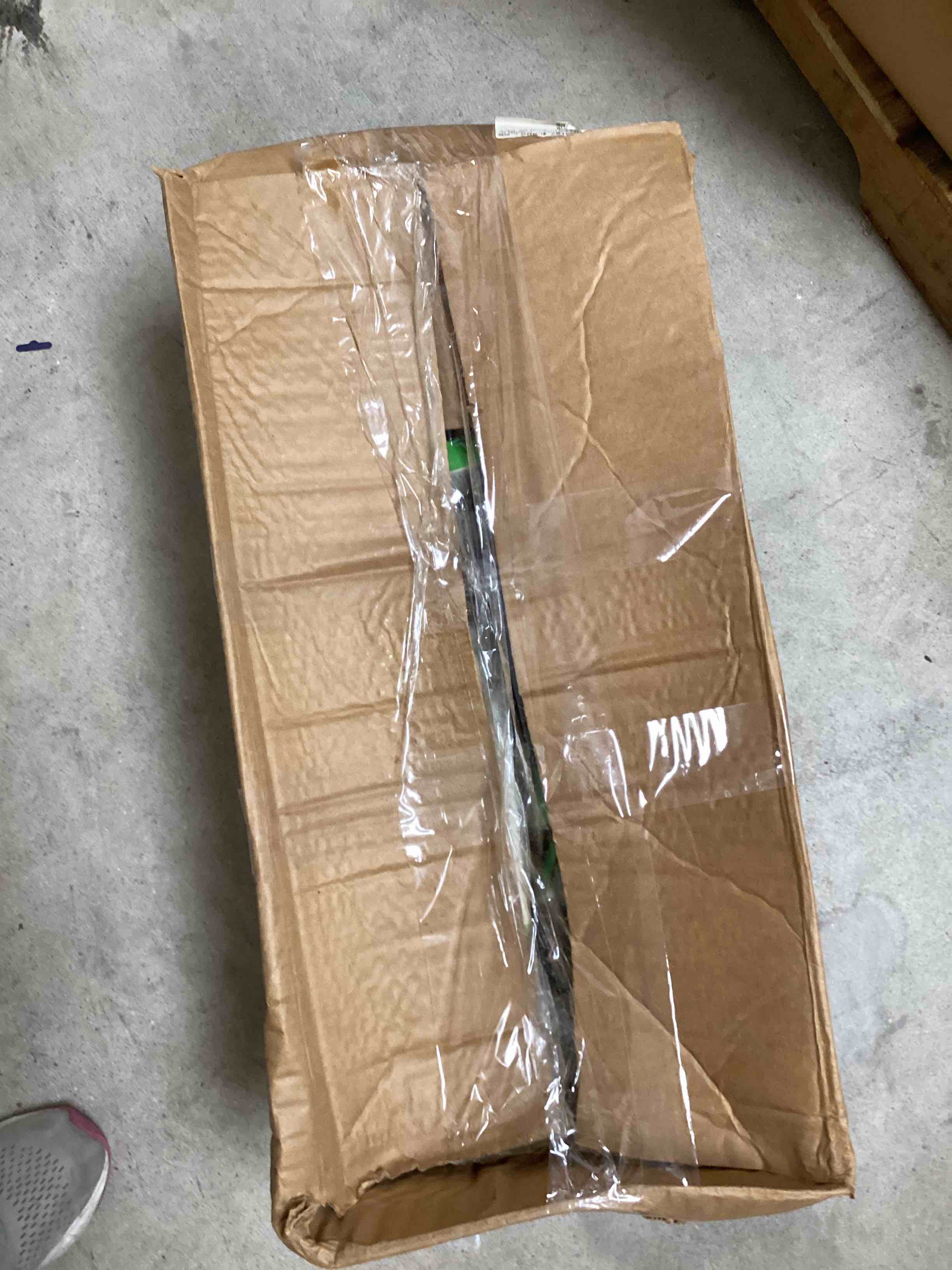 https://s3.amazonaws.com/lotting-images-prod/bidfta/PNK1835646_1750452640035.jpeg