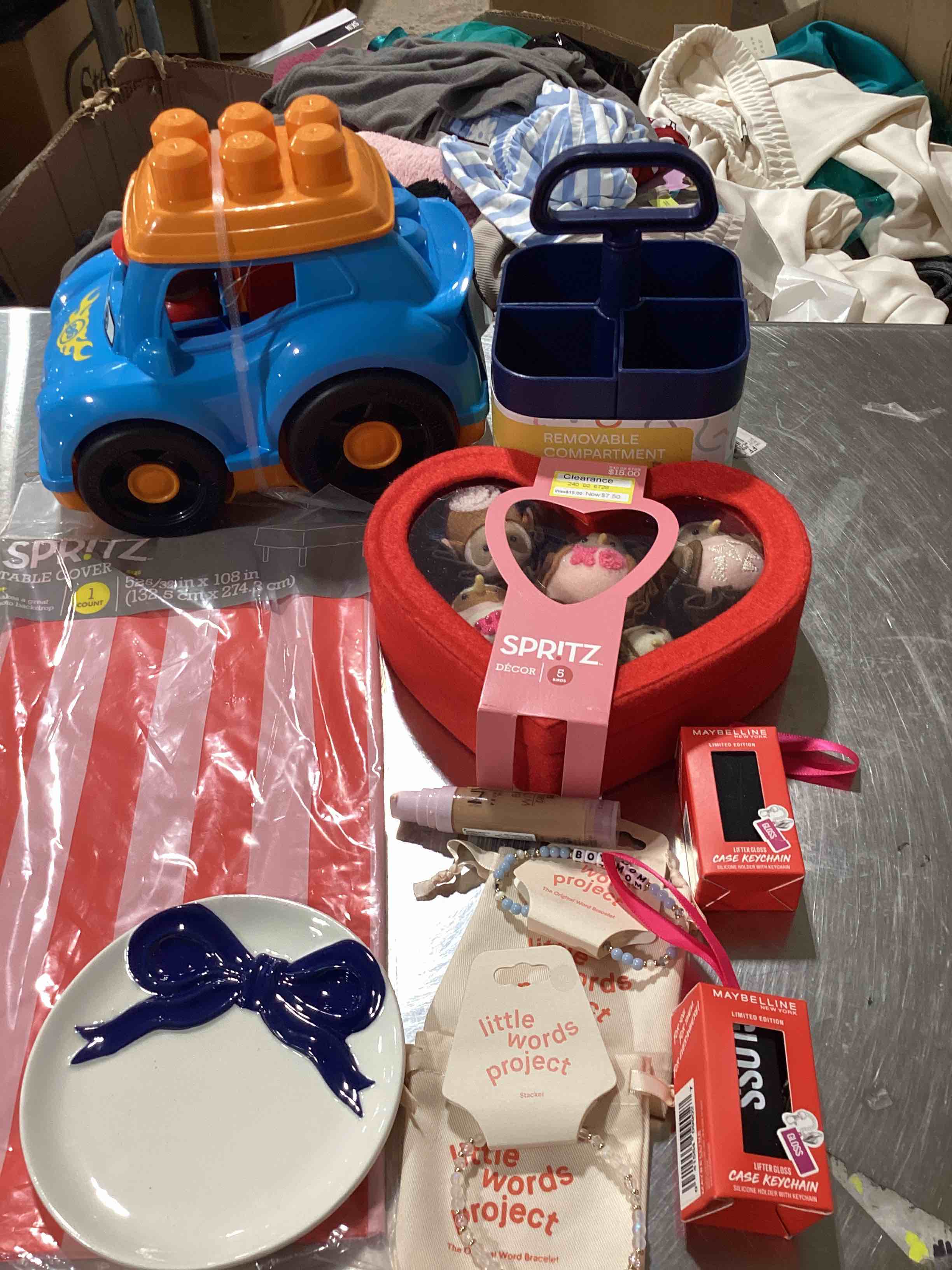 Assorted items 