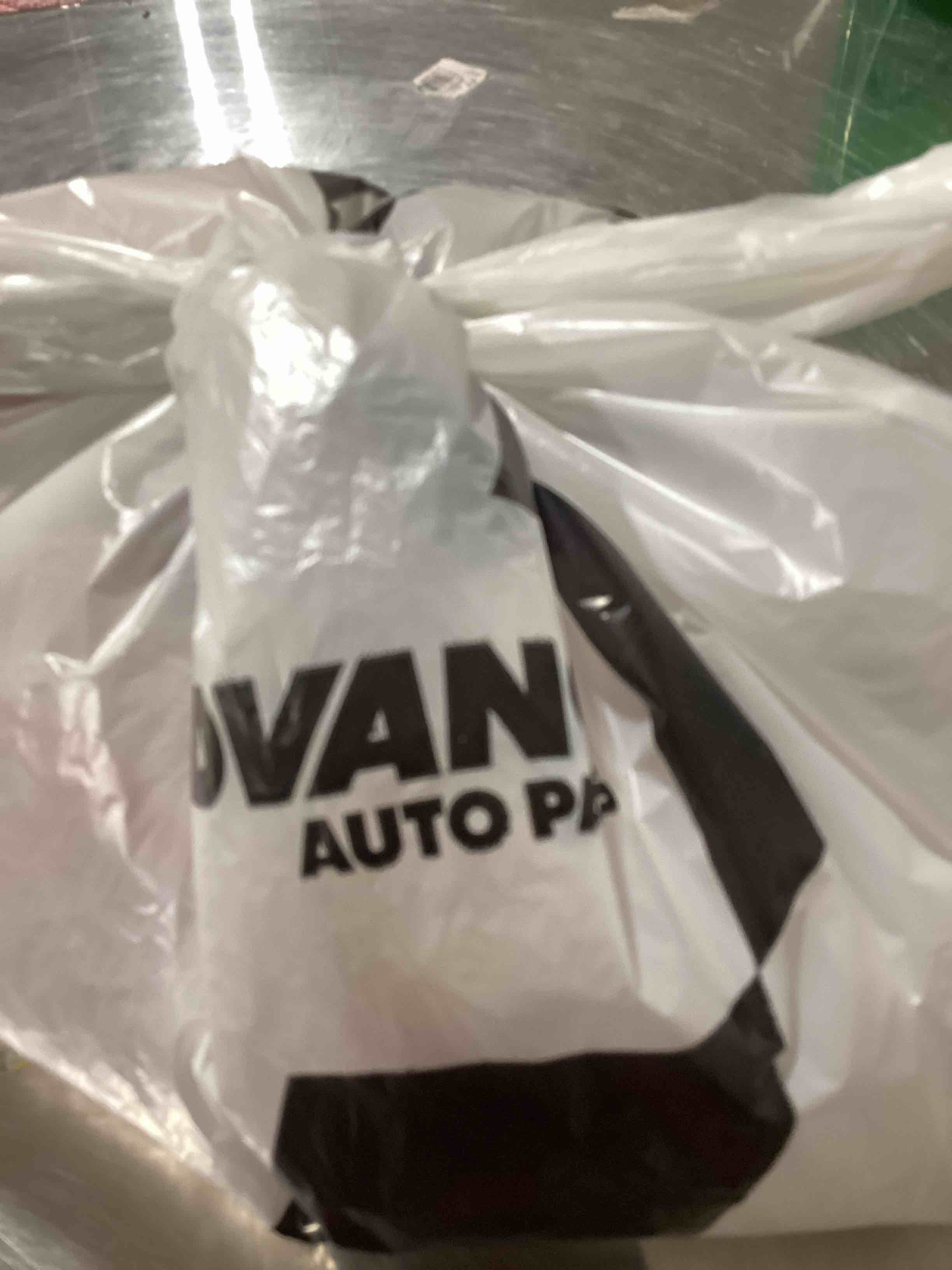 https://s3.amazonaws.com/lotting-images-prod/bidfta/PNK1835879_1750971924878.jpeg