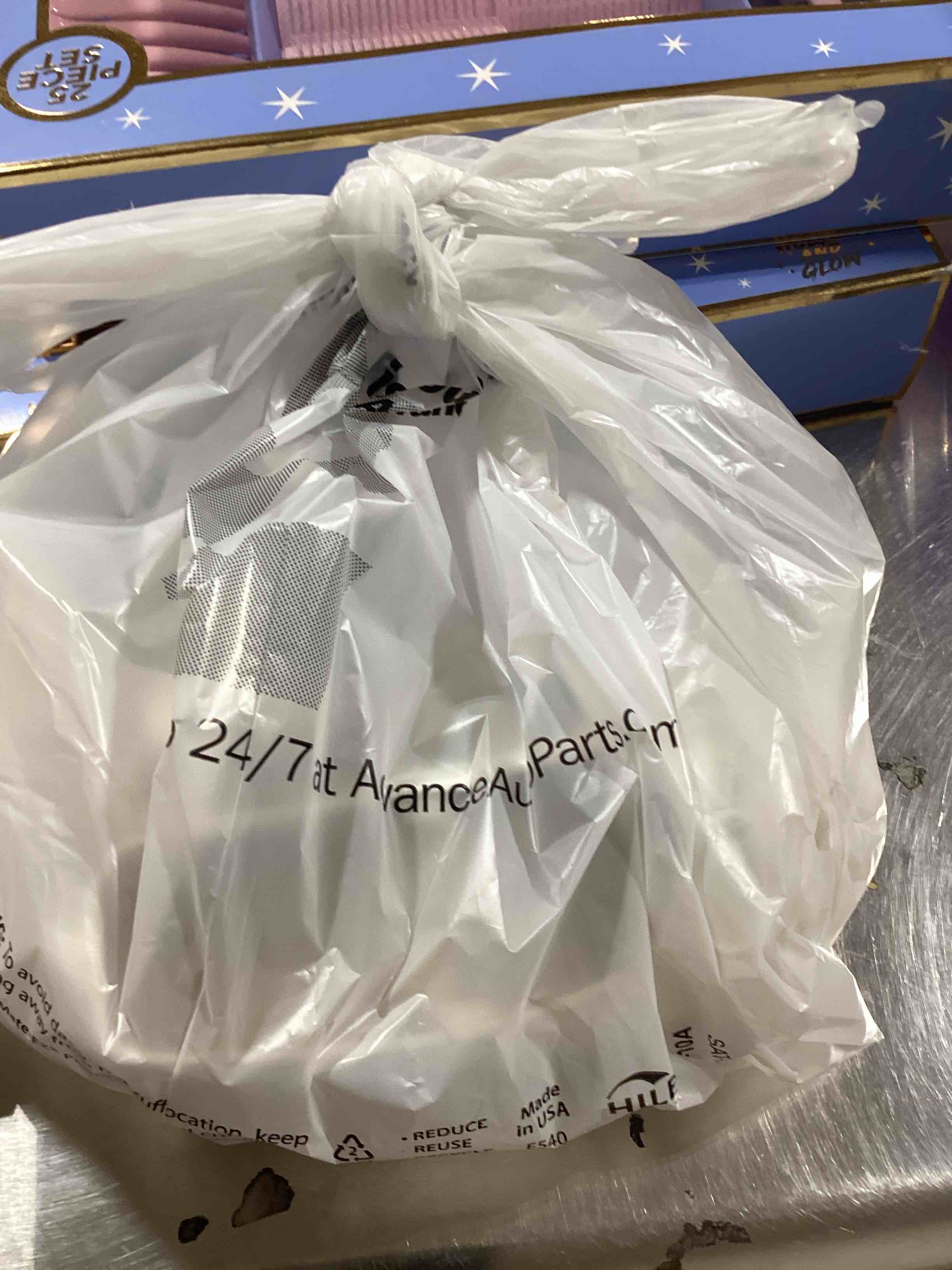 https://s3.amazonaws.com/lotting-images-prod/bidfta/PNK1836176_1751406633216.jpeg