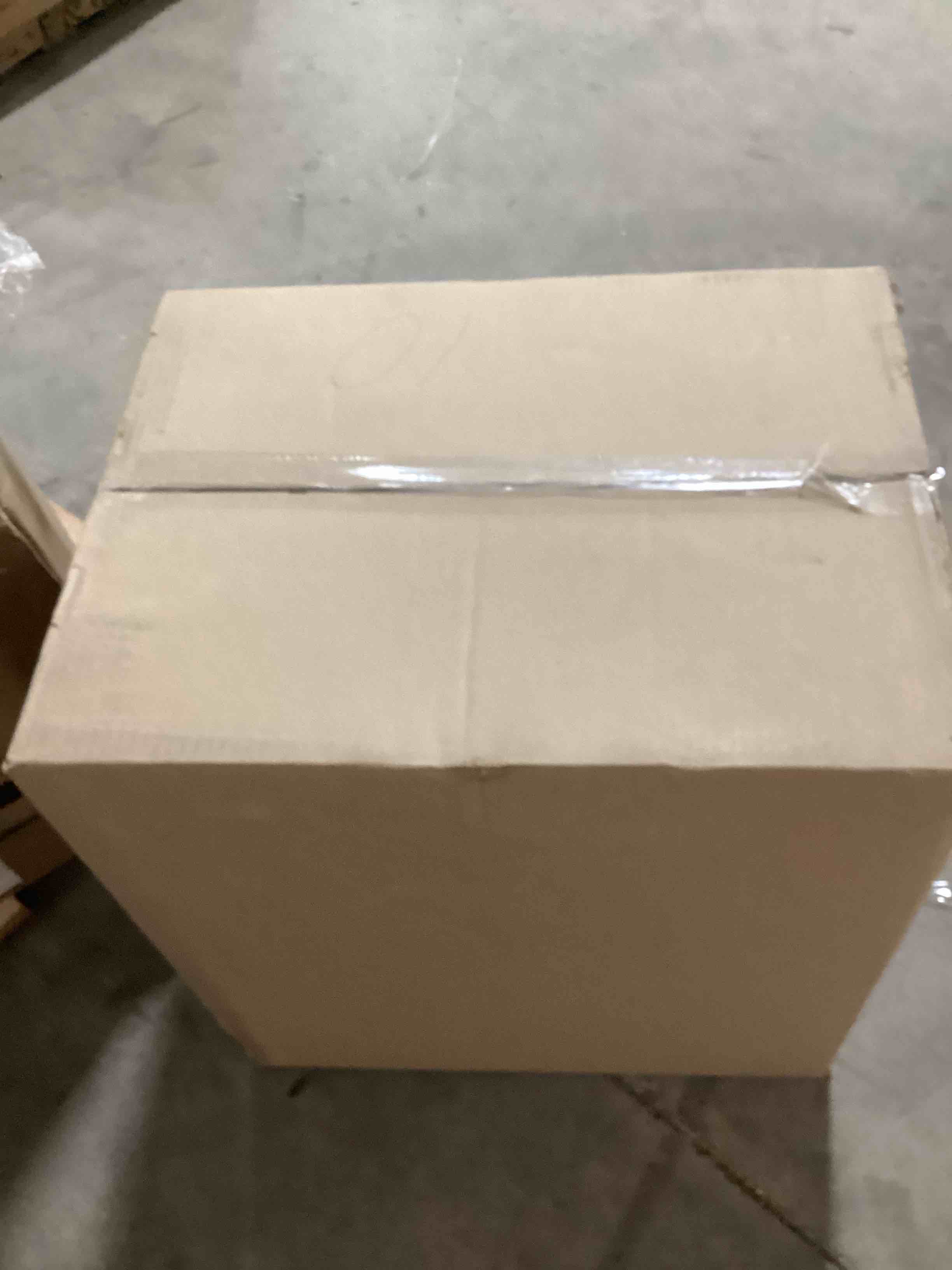 https://s3.amazonaws.com/lotting-images-prod/bidfta/PNK1836177_1751470117526.jpeg