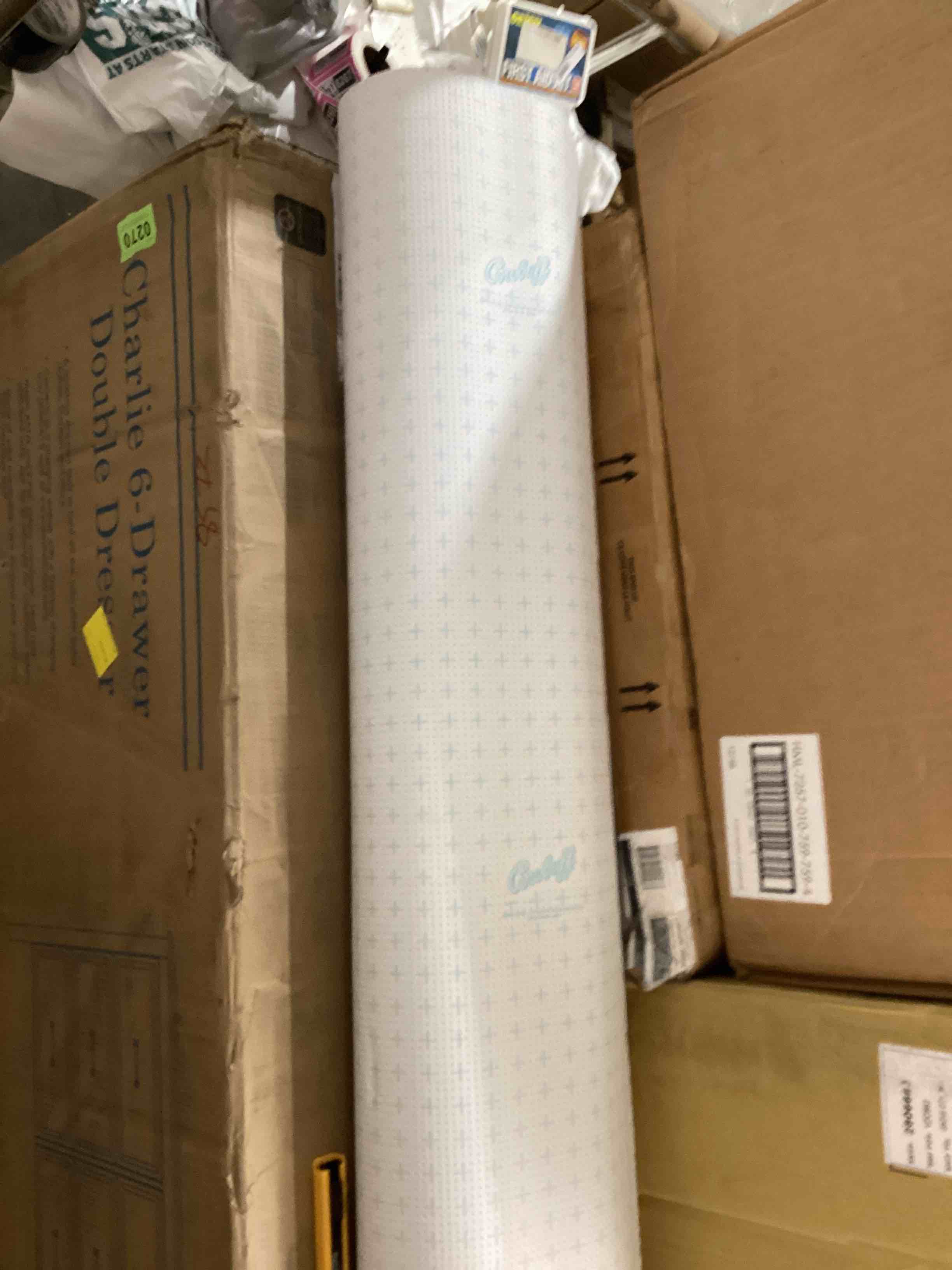 https://s3.amazonaws.com/lotting-images-prod/bidfta/PNK1836254_1751465460173.jpeg