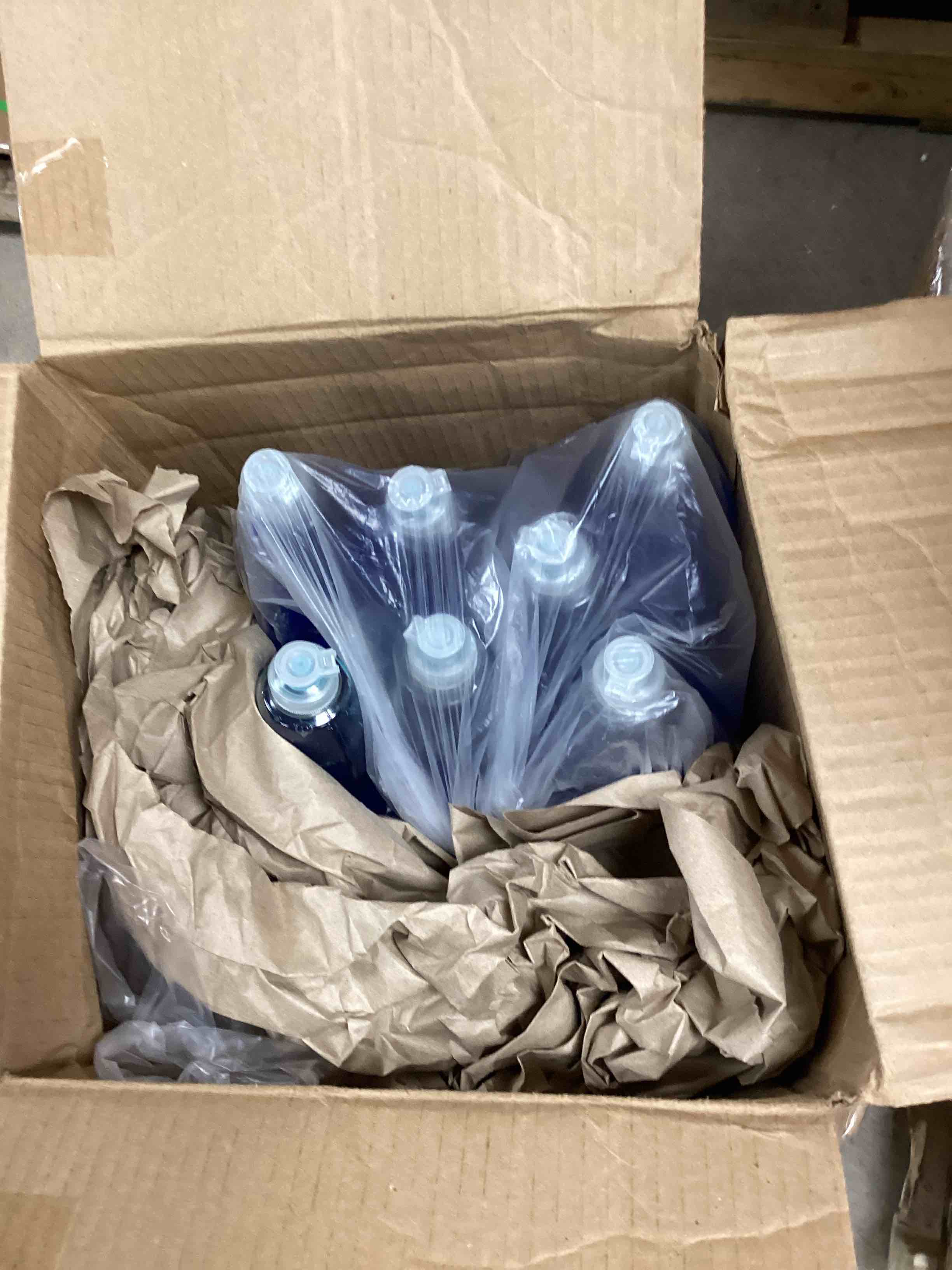 https://s3.amazonaws.com/lotting-images-prod/bidfta/PNK1836268_1751553597780.jpeg
