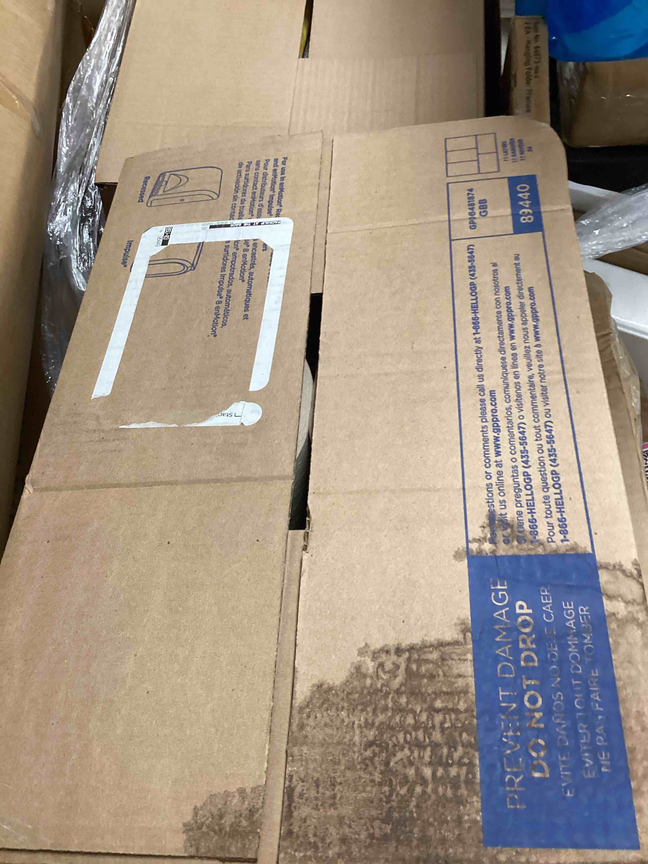 https://s3.amazonaws.com/lotting-images-prod/bidfta/PNK1836277_1751557193940.jpeg