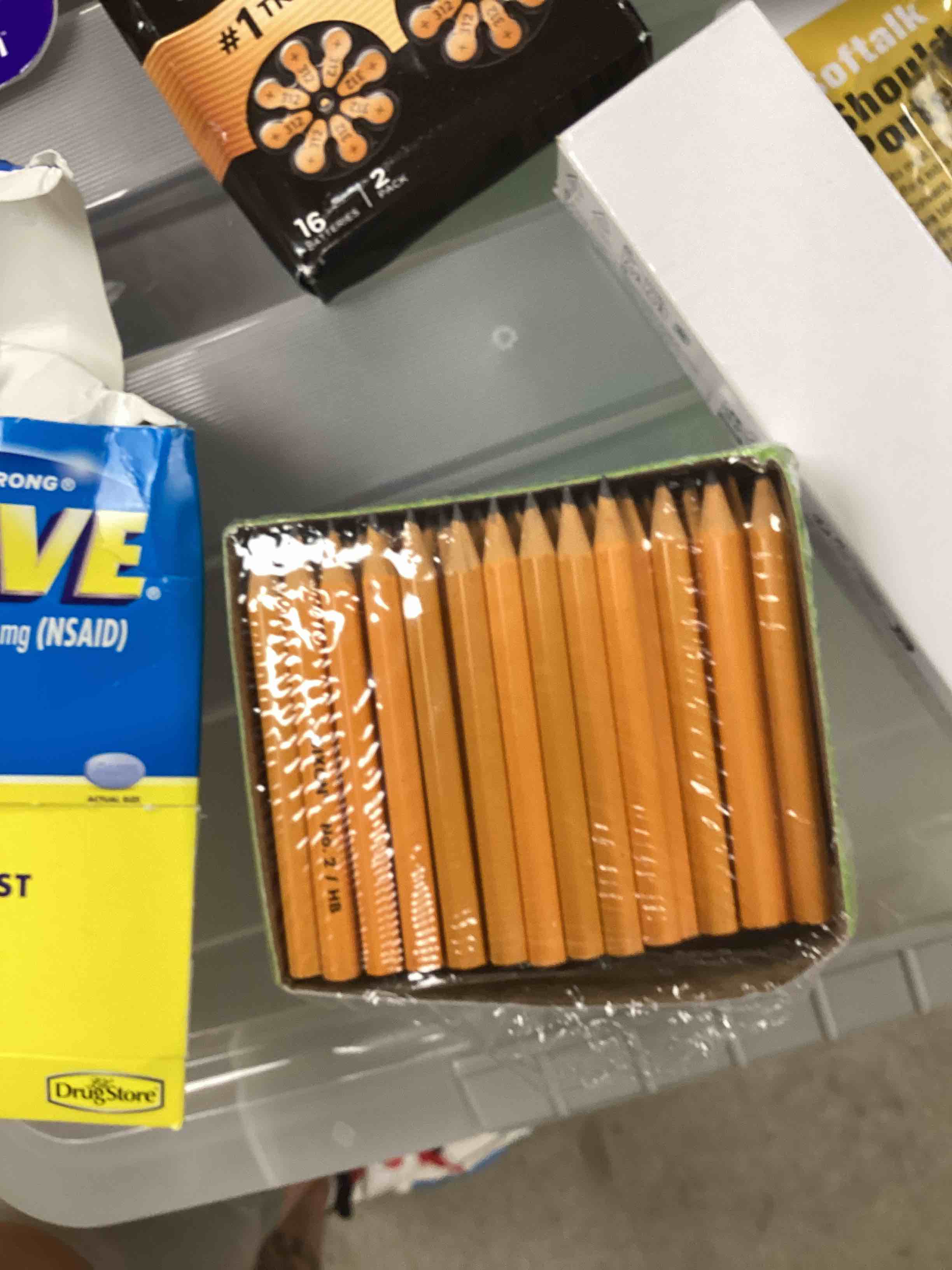 Assorted Office items 