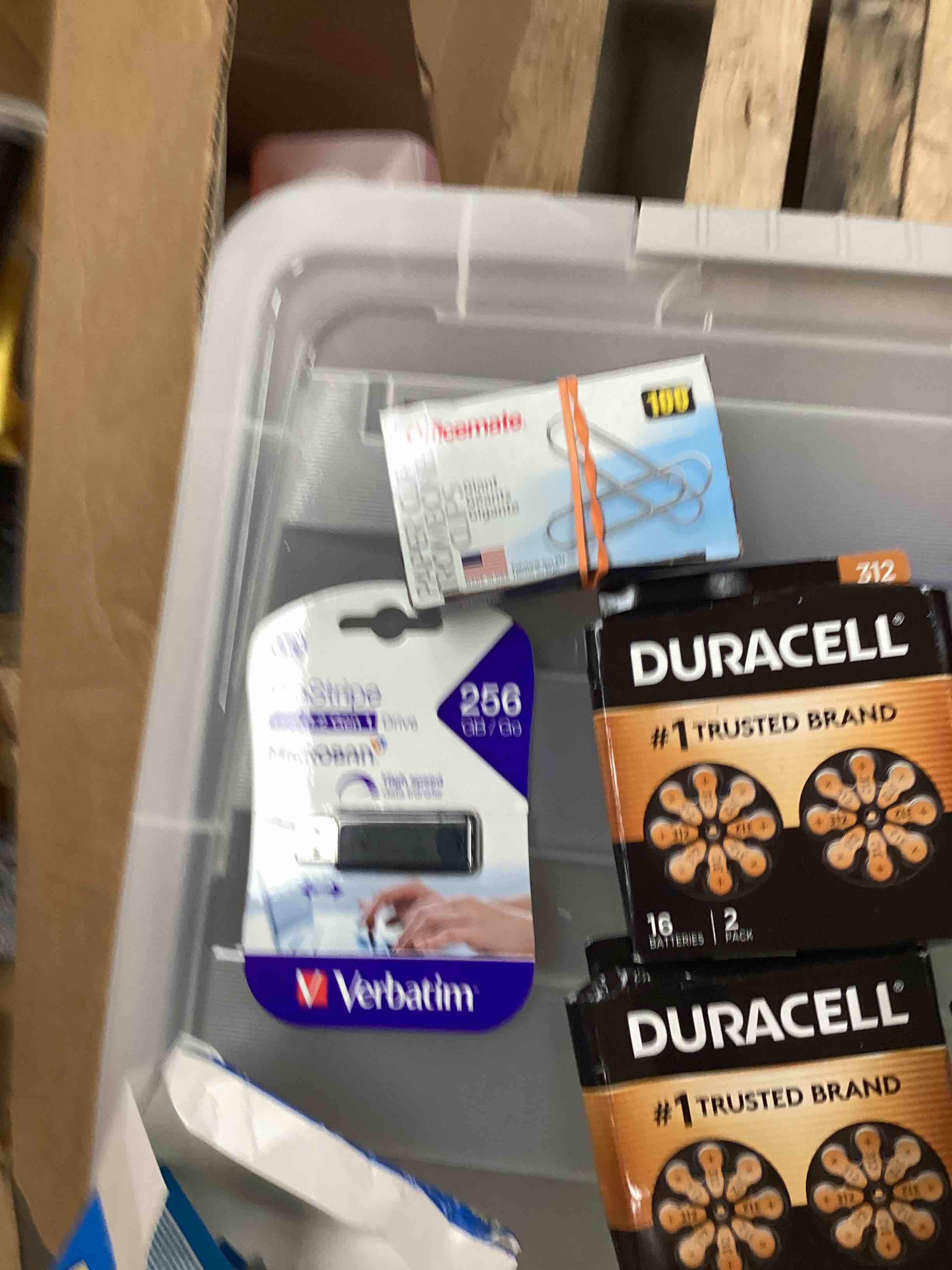 https://s3.amazonaws.com/lotting-images-prod/bidfta/PNK1836334_1751562877776.jpeg