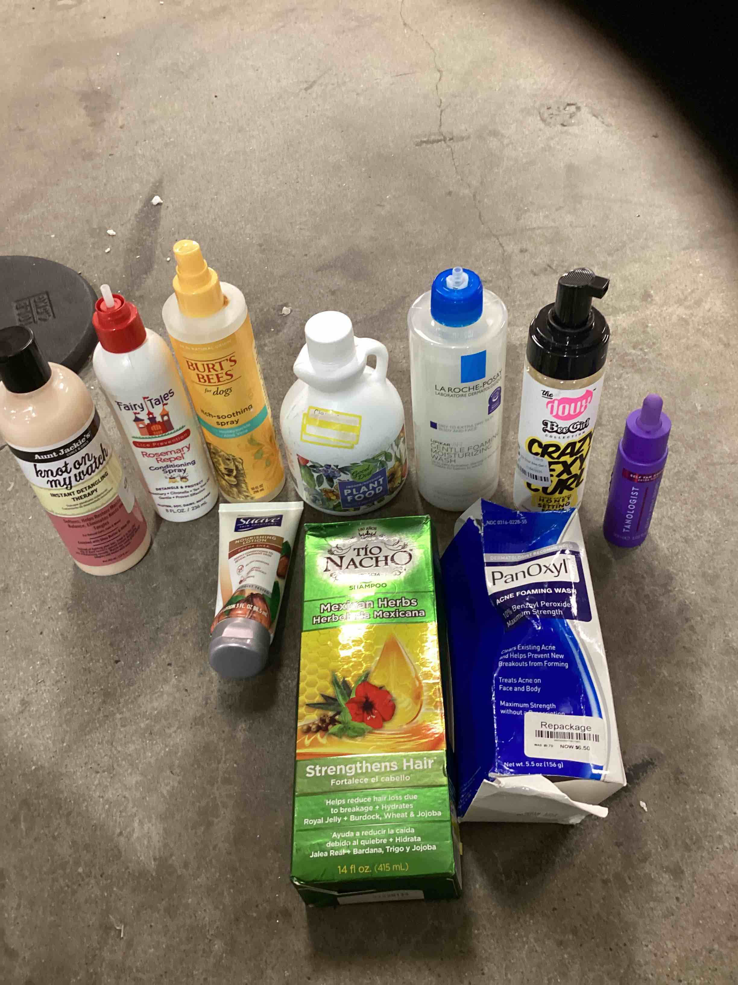 Assorted items 