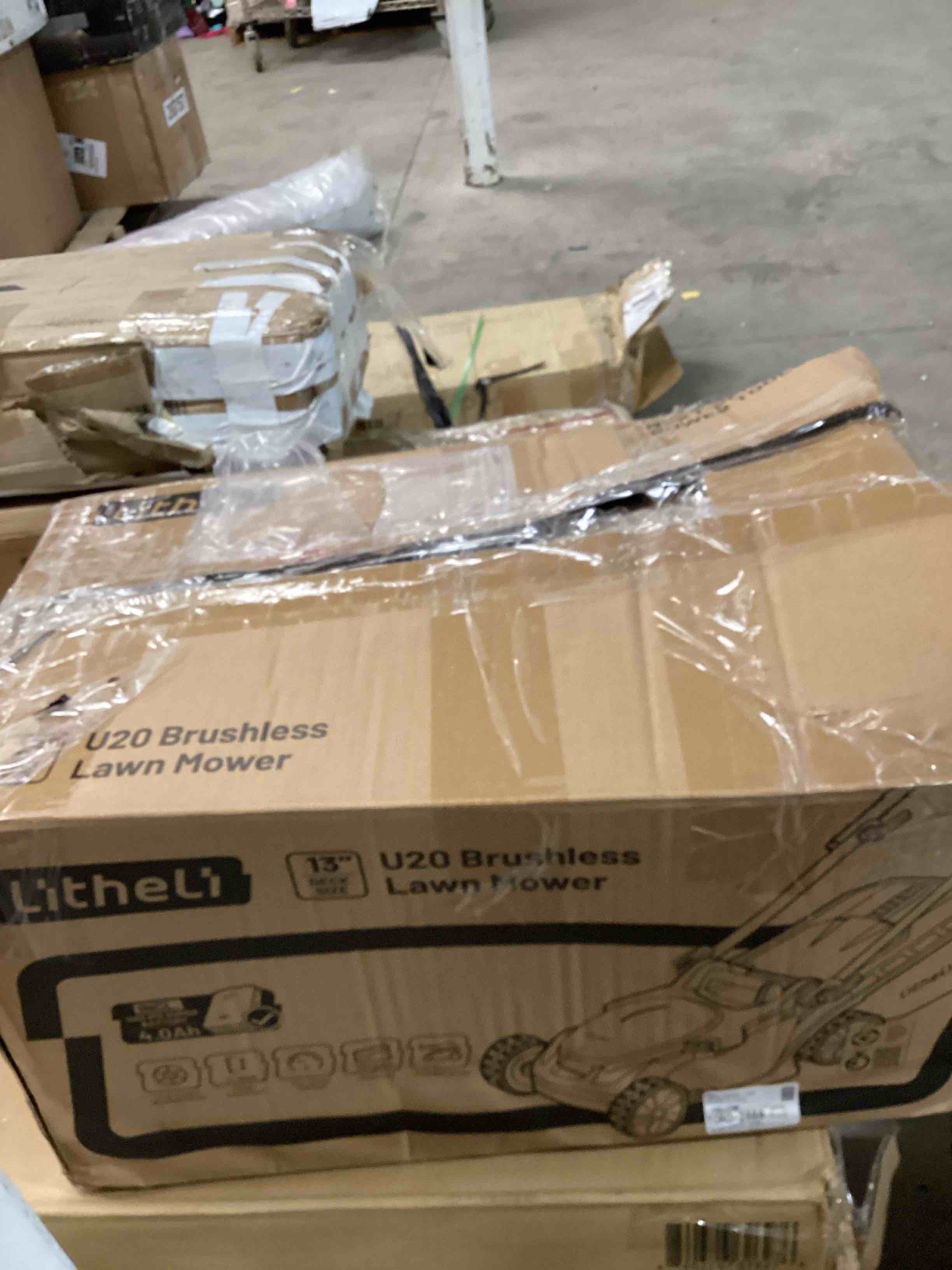 https://s3.amazonaws.com/lotting-images-prod/bidfta/PNK1837125_1756219399125.jpeg