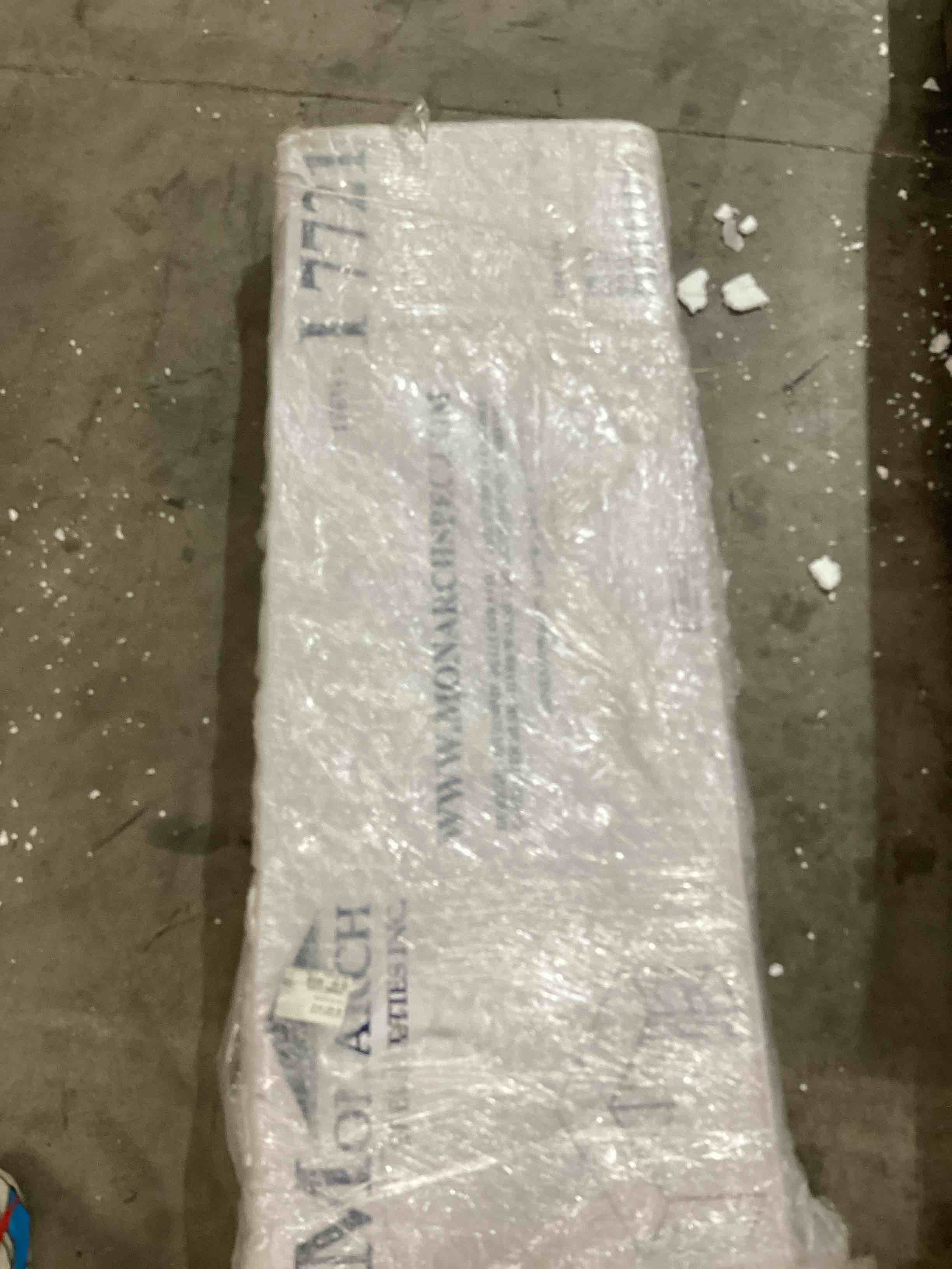 https://s3.amazonaws.com/lotting-images-prod/bidfta/PNK1837128_1756218219068.jpeg
