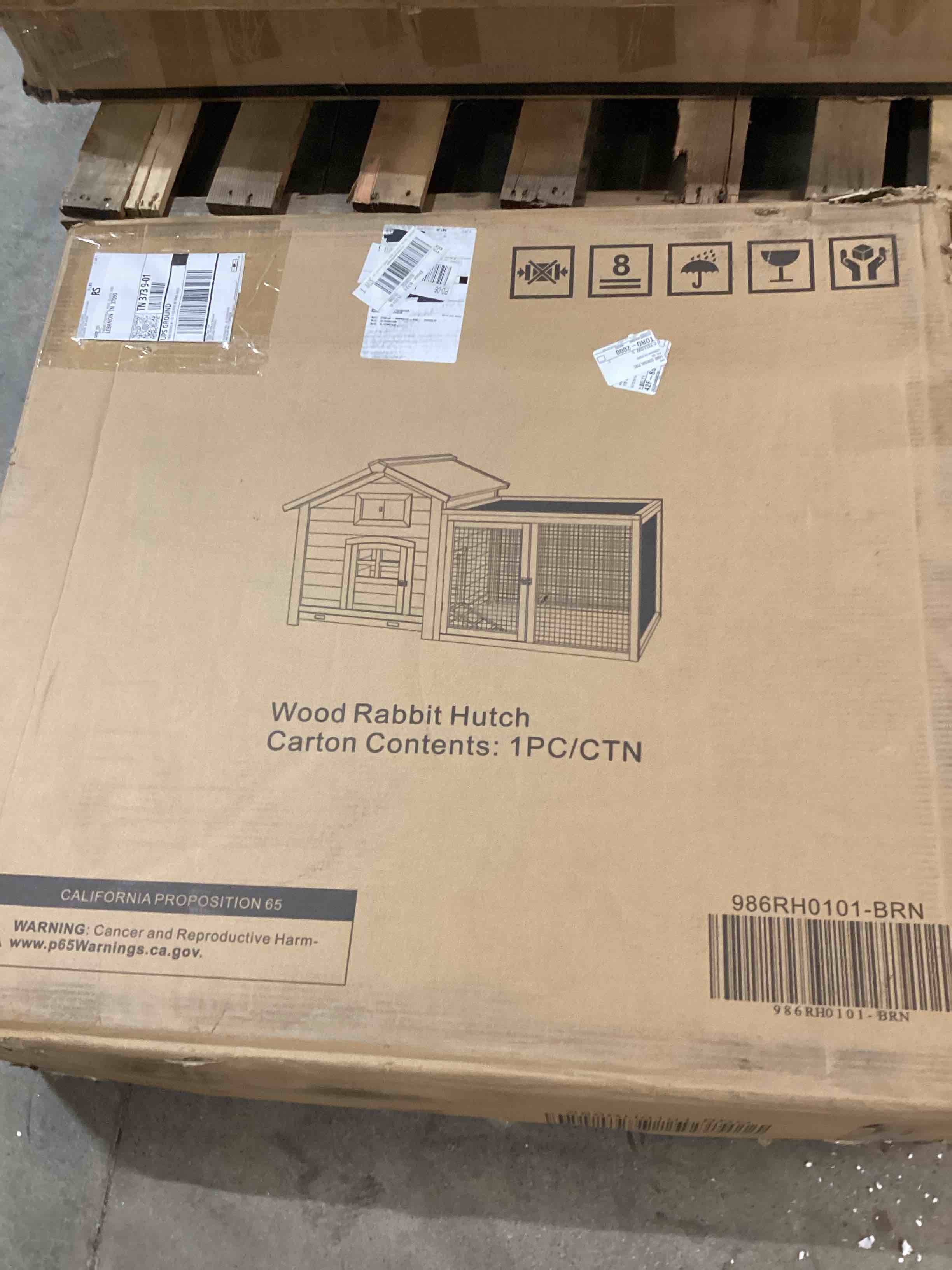 https://s3.amazonaws.com/lotting-images-prod/bidfta/PNK1837131_1756217366965.jpeg