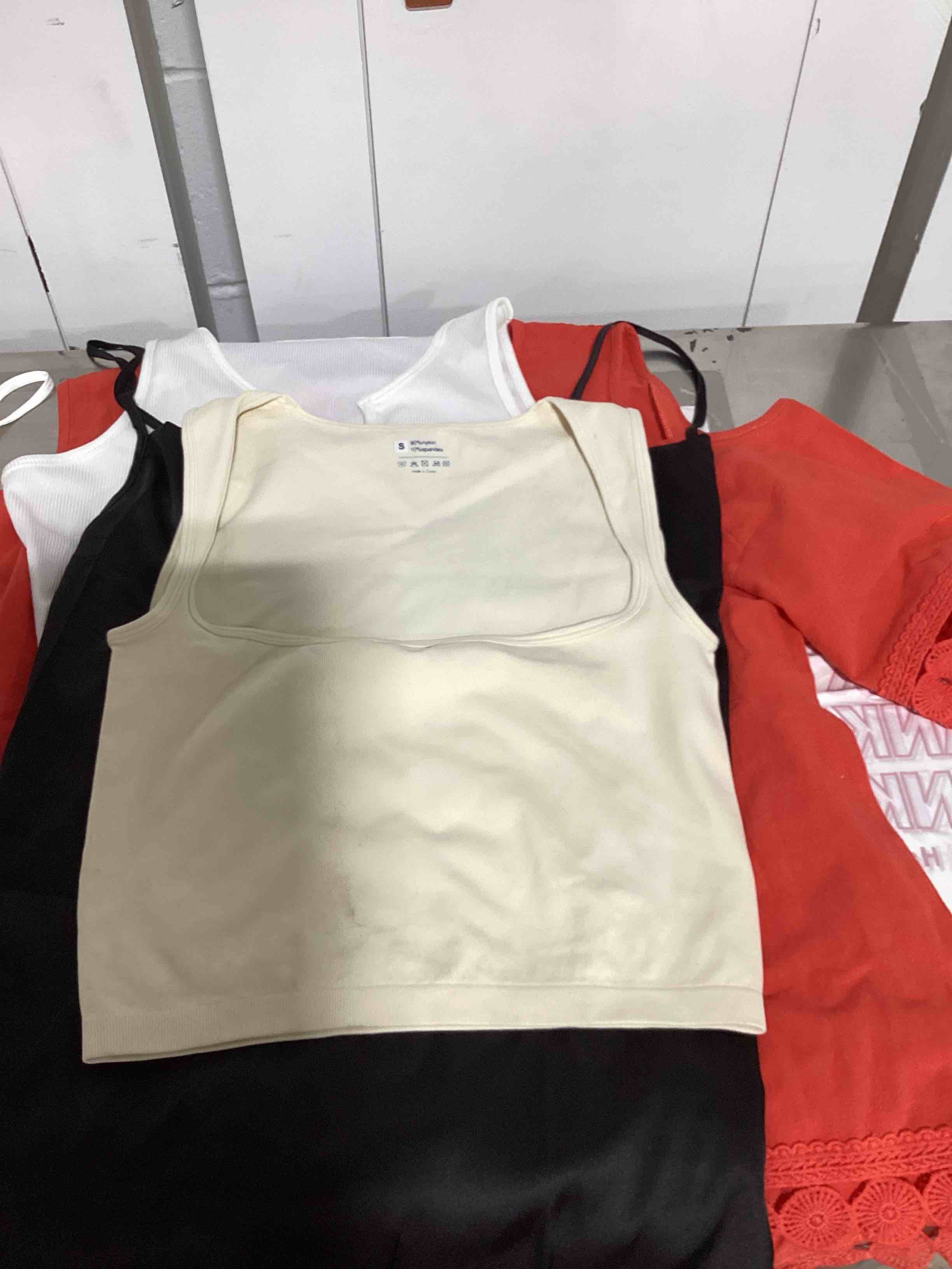 https://s3.amazonaws.com/lotting-images-prod/bidfta/PNK1837172_1756476470860.jpeg