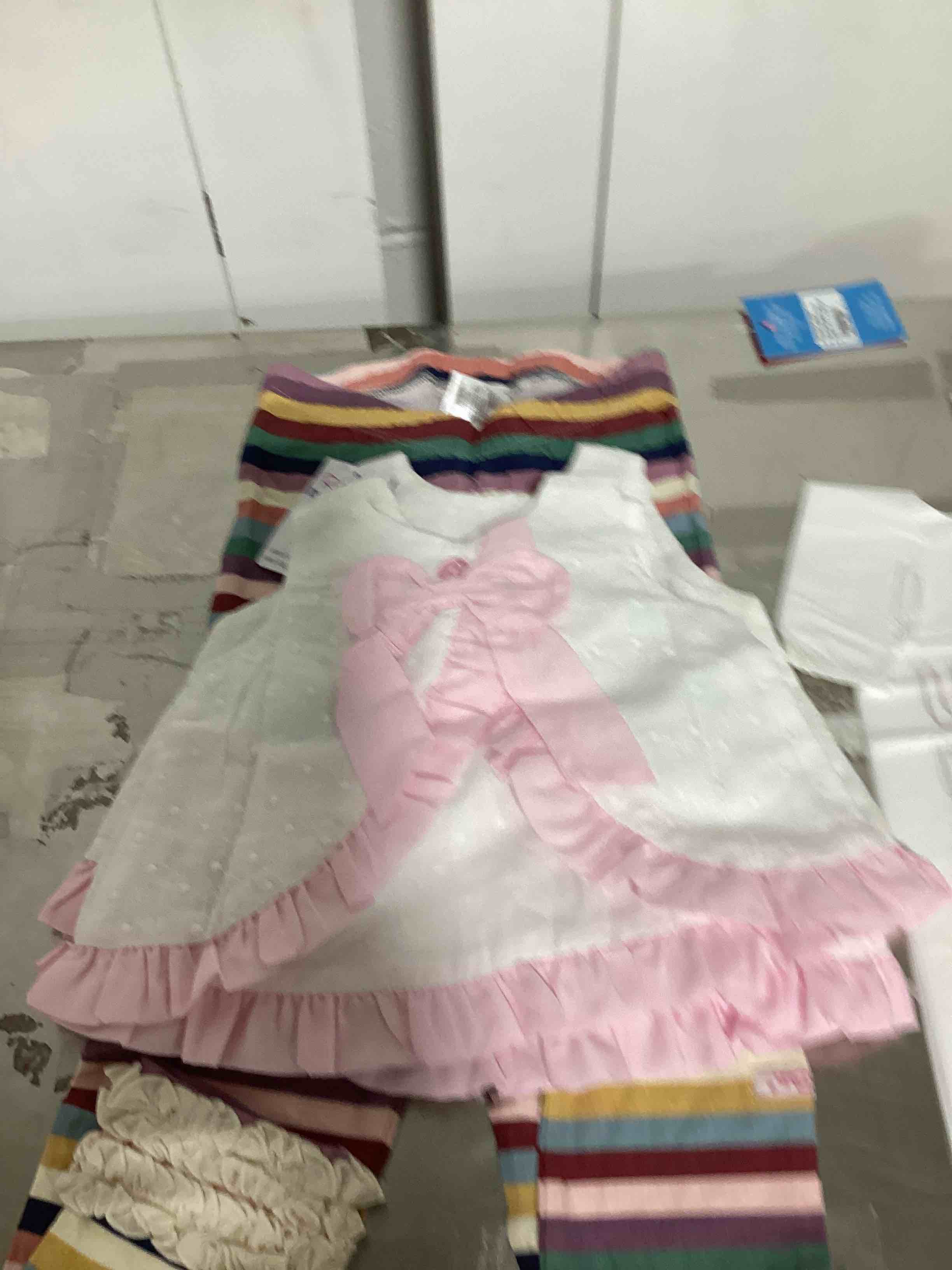 https://s3.amazonaws.com/lotting-images-prod/bidfta/PNK1837189_1756477675963.jpeg