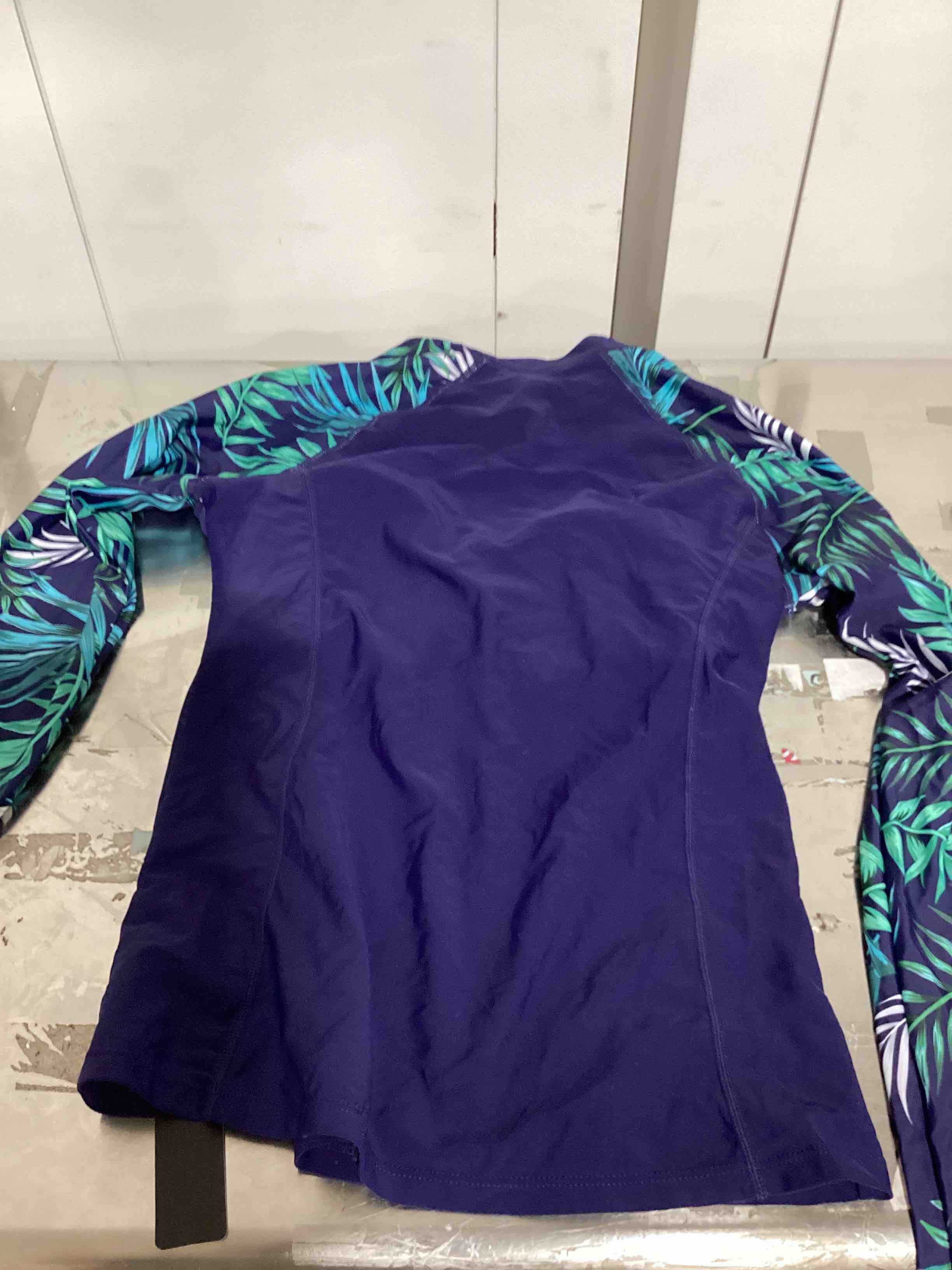 Assorted clothing 
