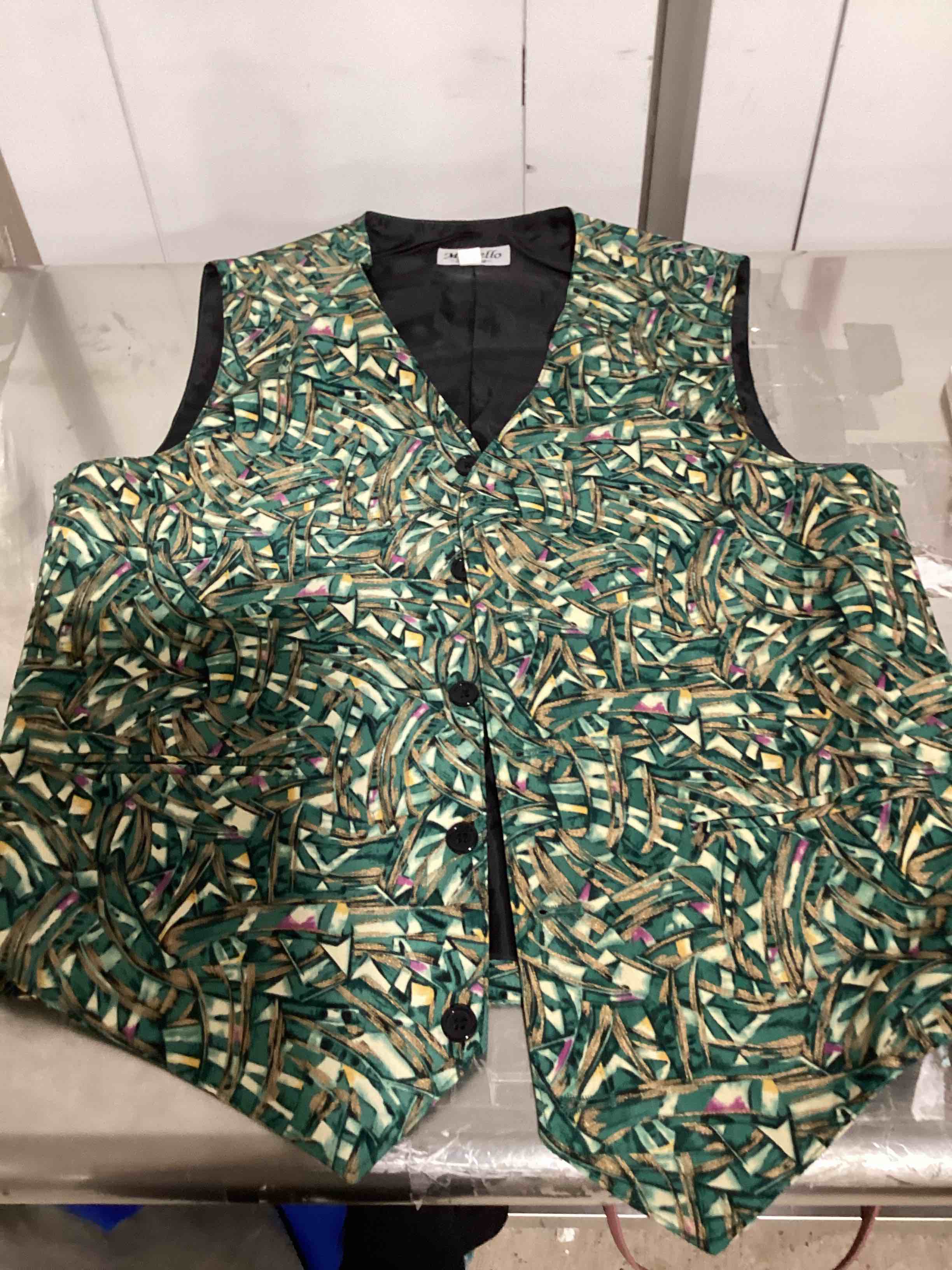 Assorted clothing 