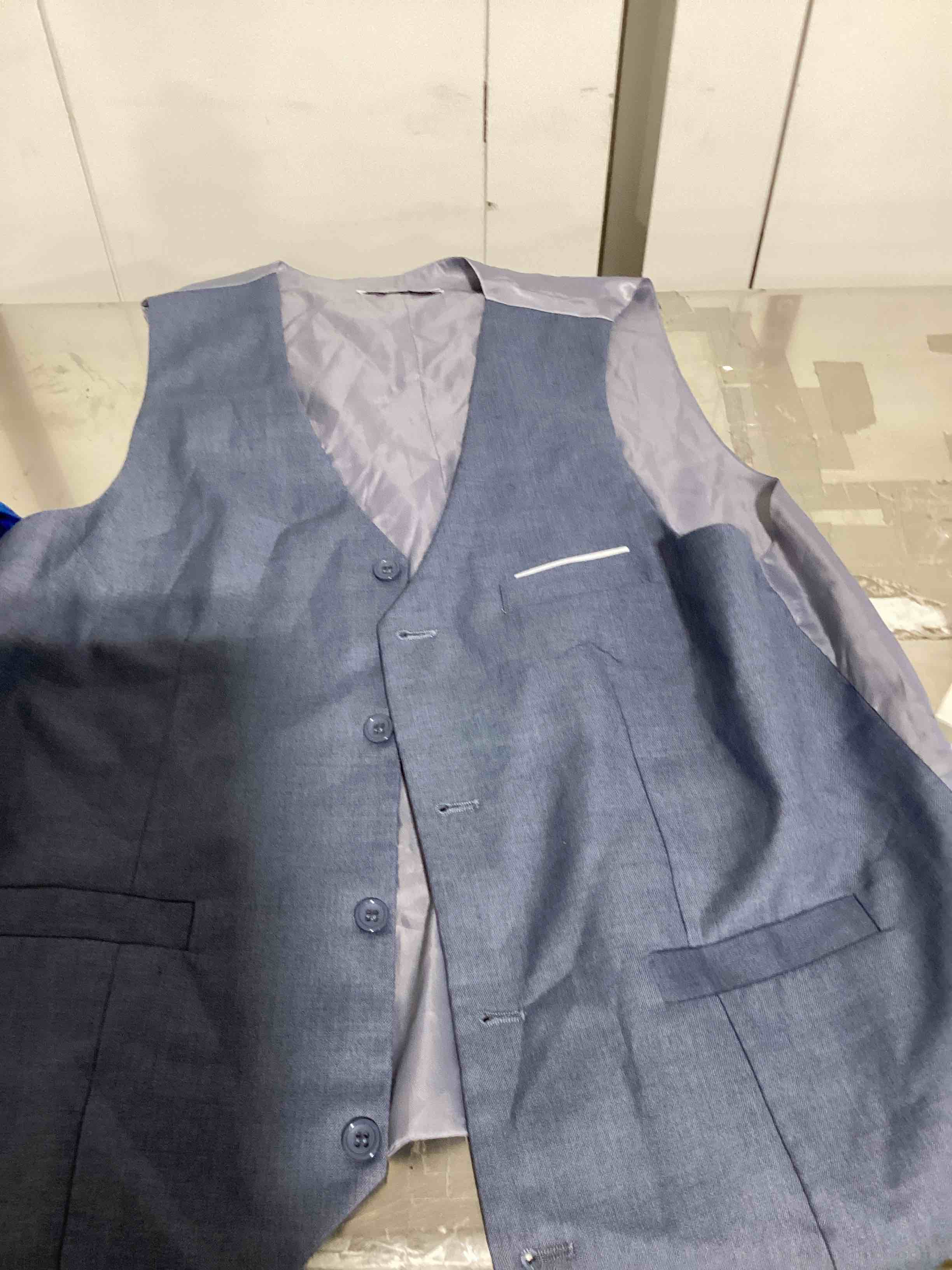Assorted clothing 