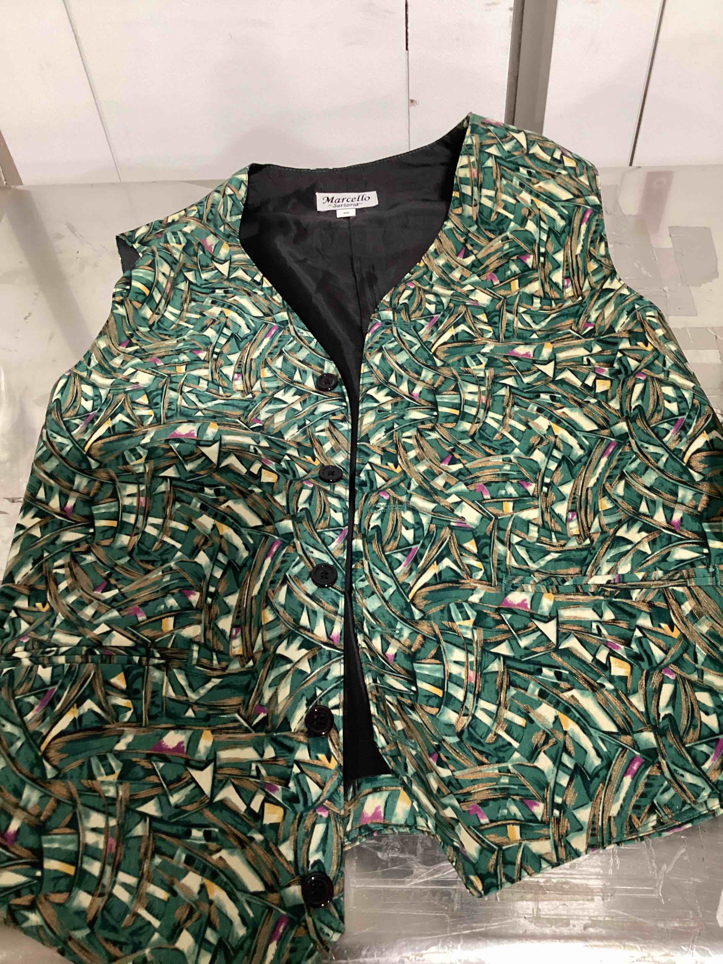 Assorted clothing 